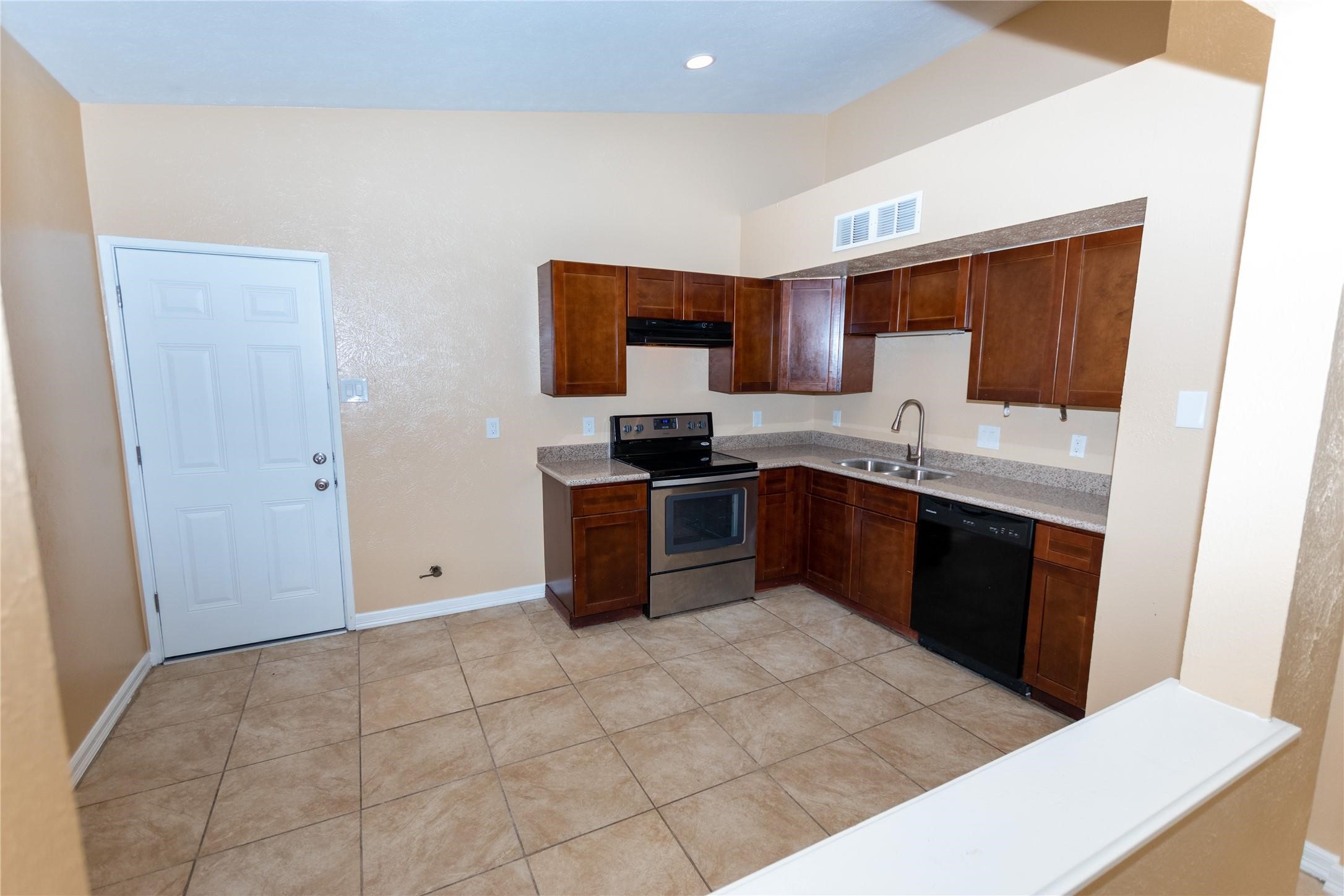 5610 Wallis Trail Court Property Photo 5