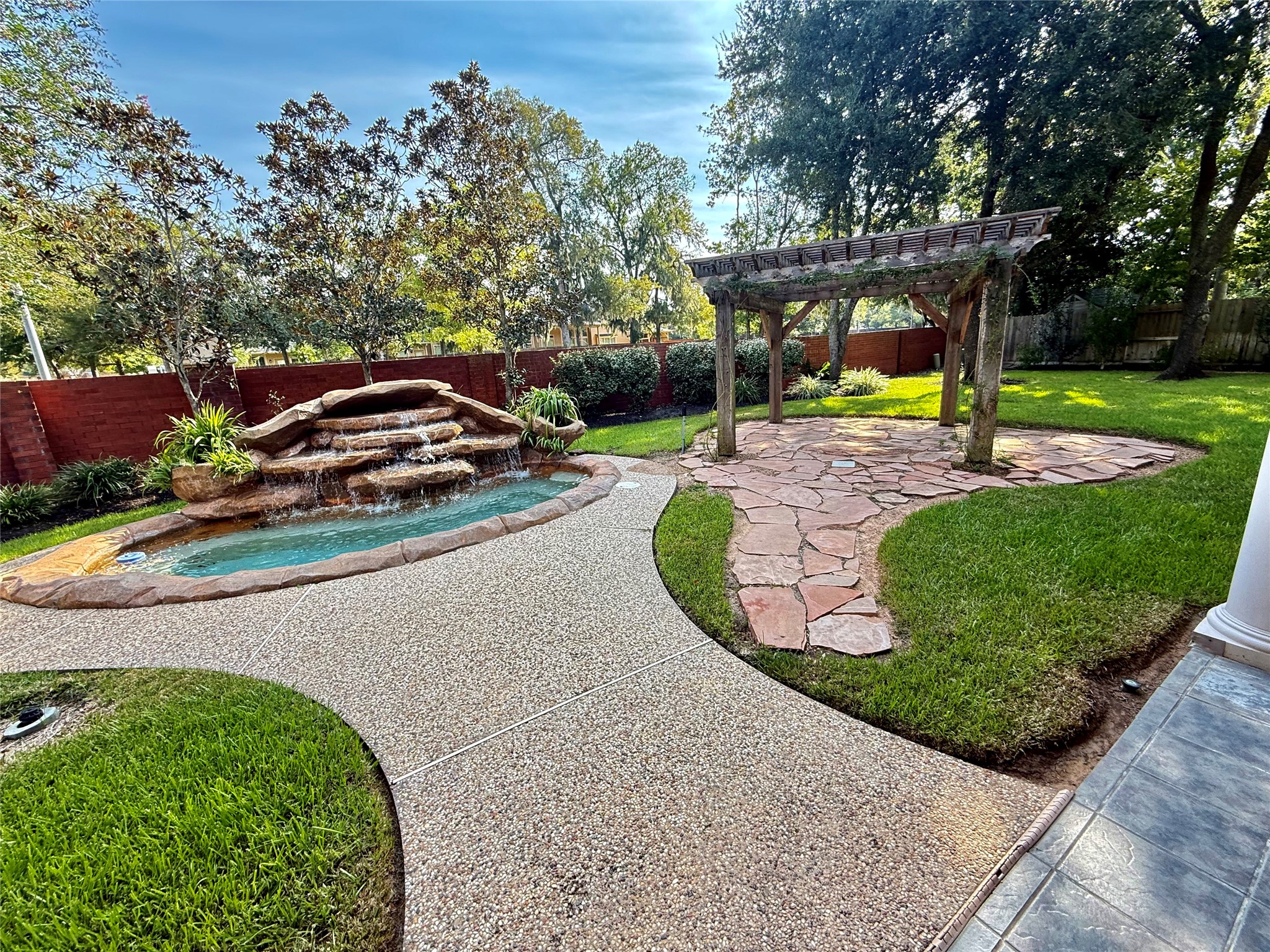 8746 Rippling Water Drive Property Photo 5