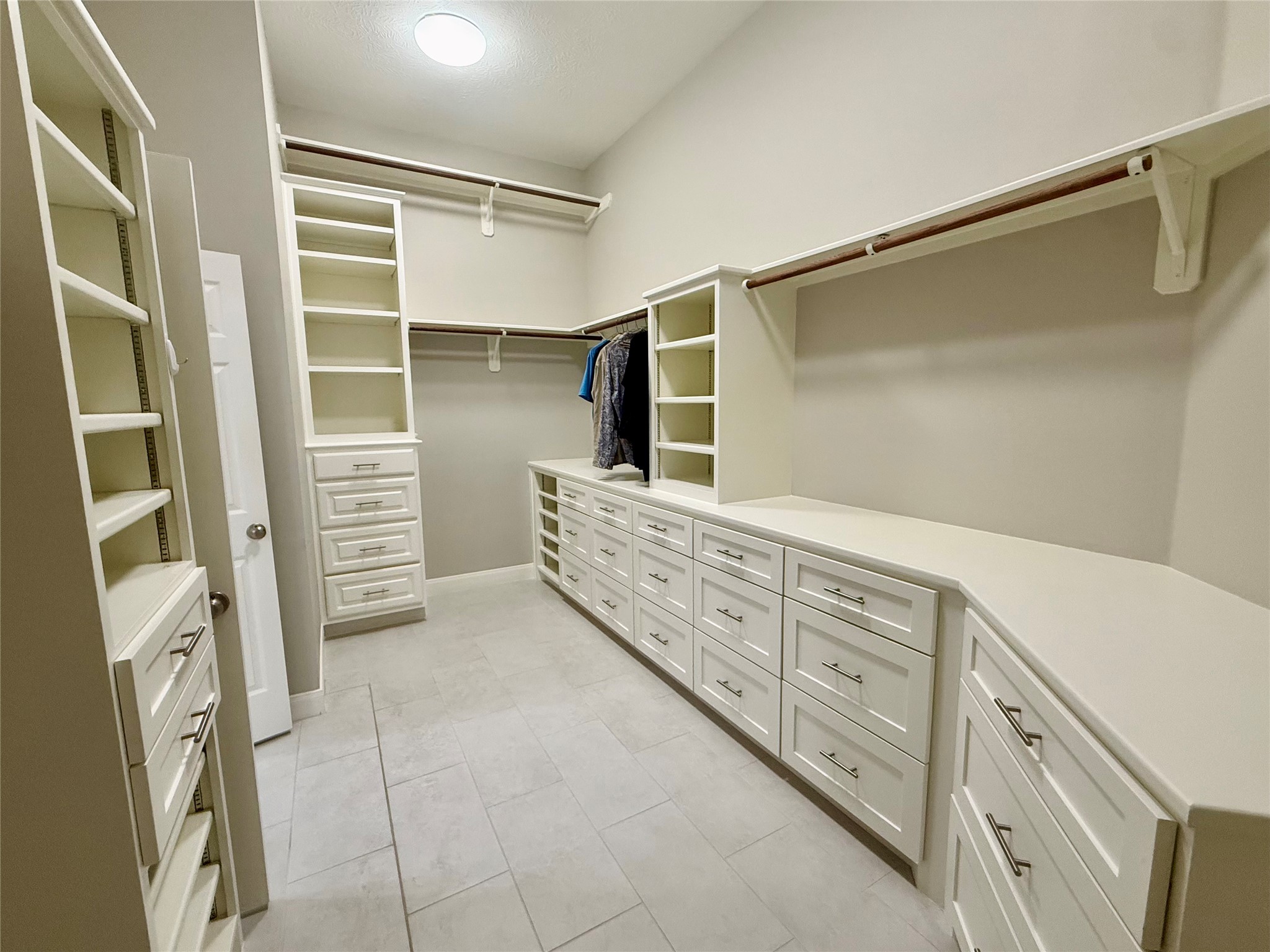 8746 Rippling Water Drive Property Photo 9