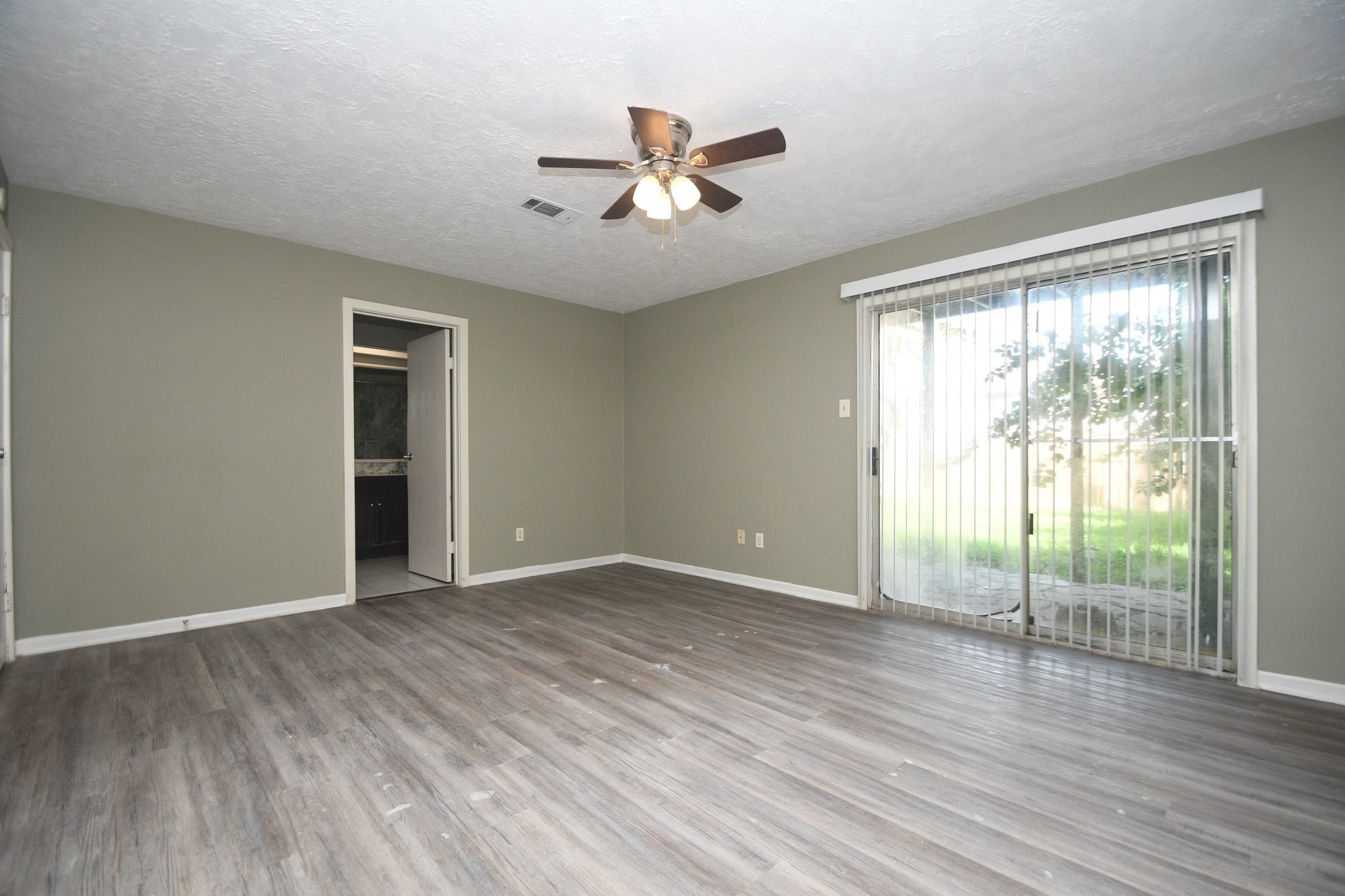 379 Richvale Lane Property Photo 12