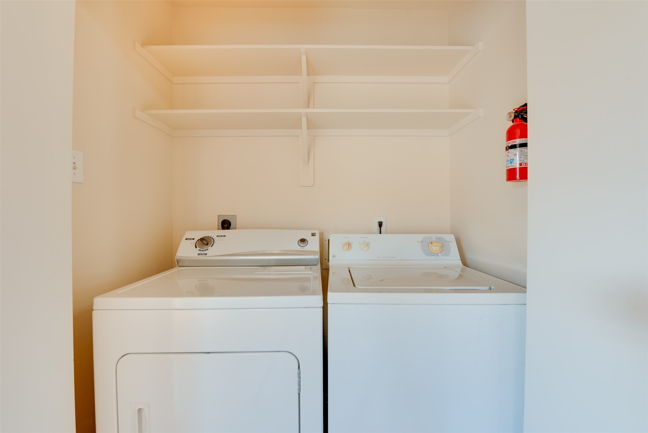 6129 Lone Prairie Way Property Photo 18