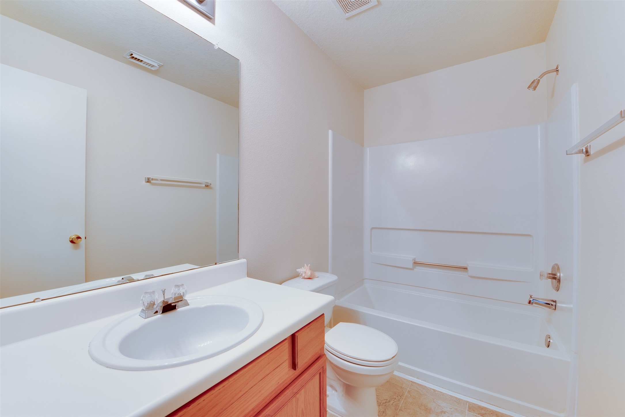 6129 Lone Prairie Way Property Photo 24