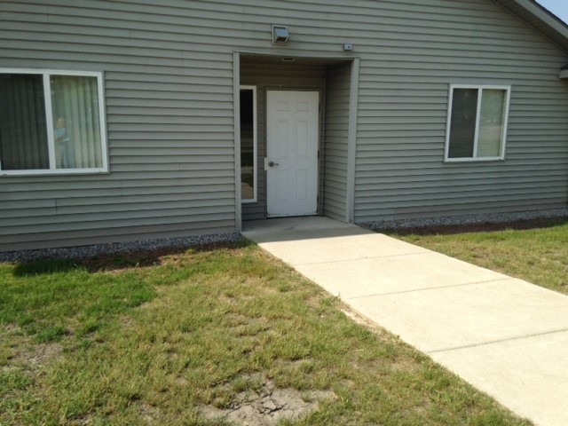 31950 Clark St Property Photo 9
