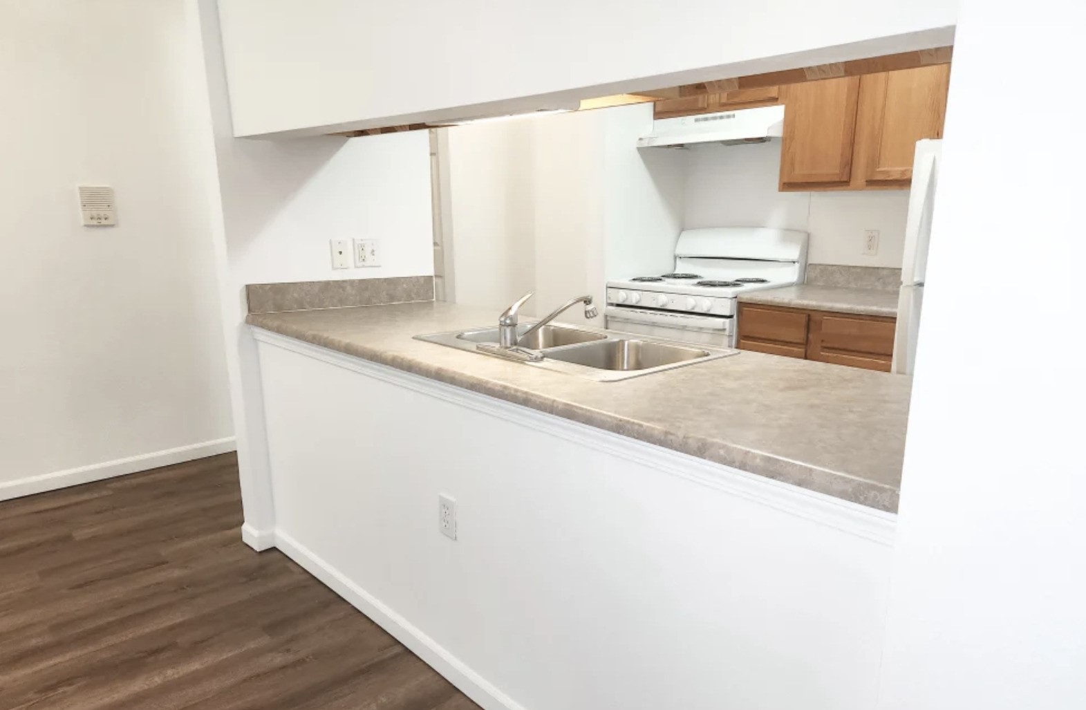 31950 Clark St Property Photo 14