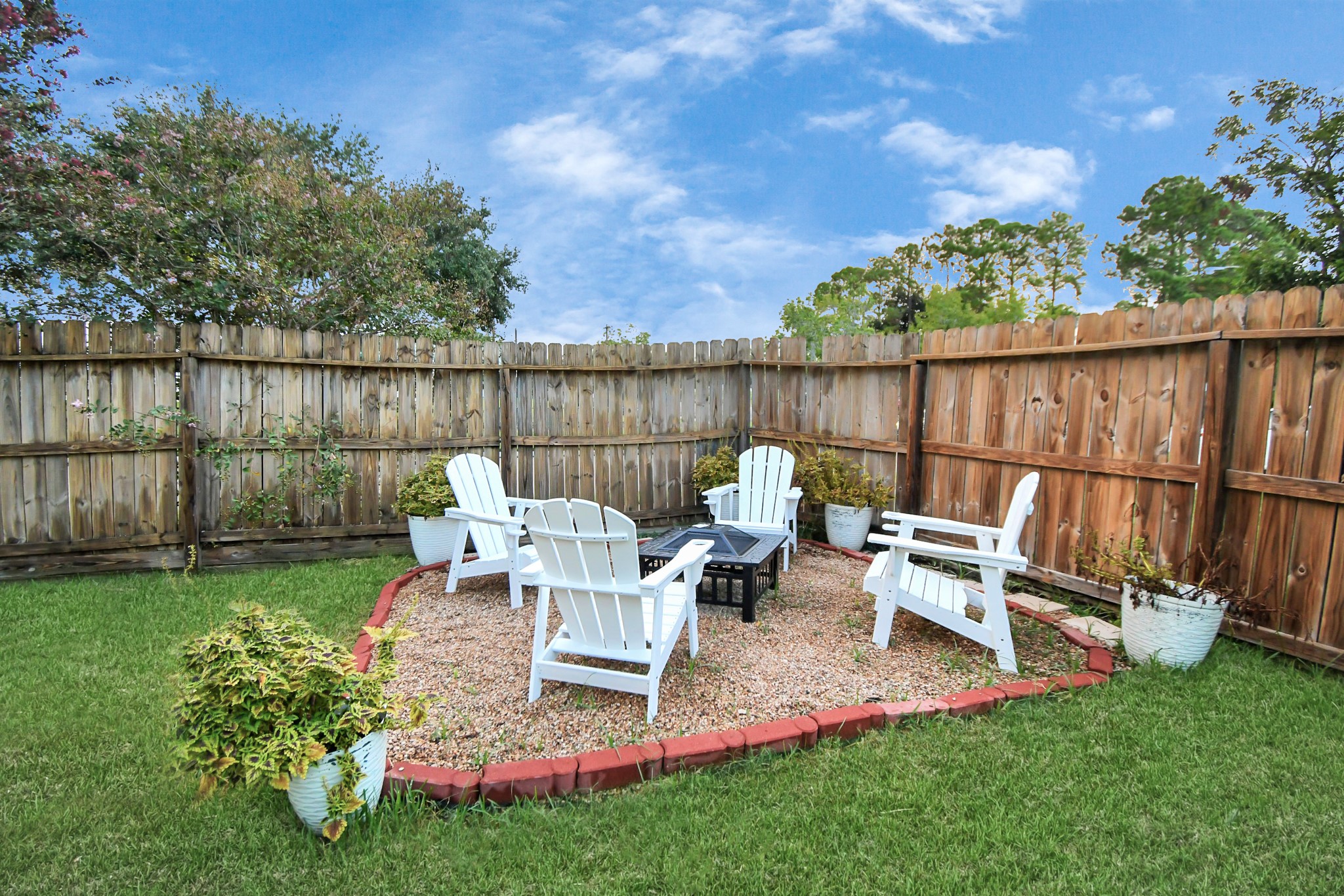 11946 Brighton Lane Property Photo 3