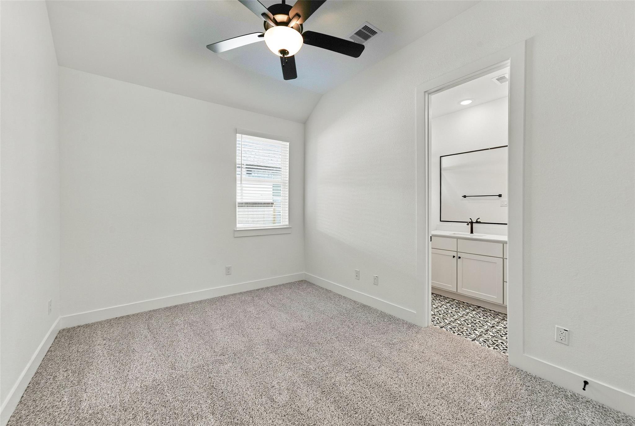 9603 Chateau Hill Drive, Manvel Tx 77578 Property Photo 4