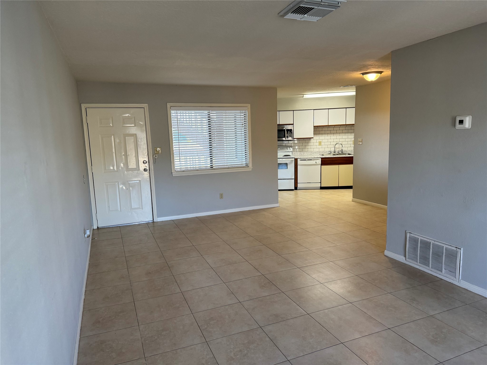 6107 Snug Harbor Boulevard S11 Property Photo 10