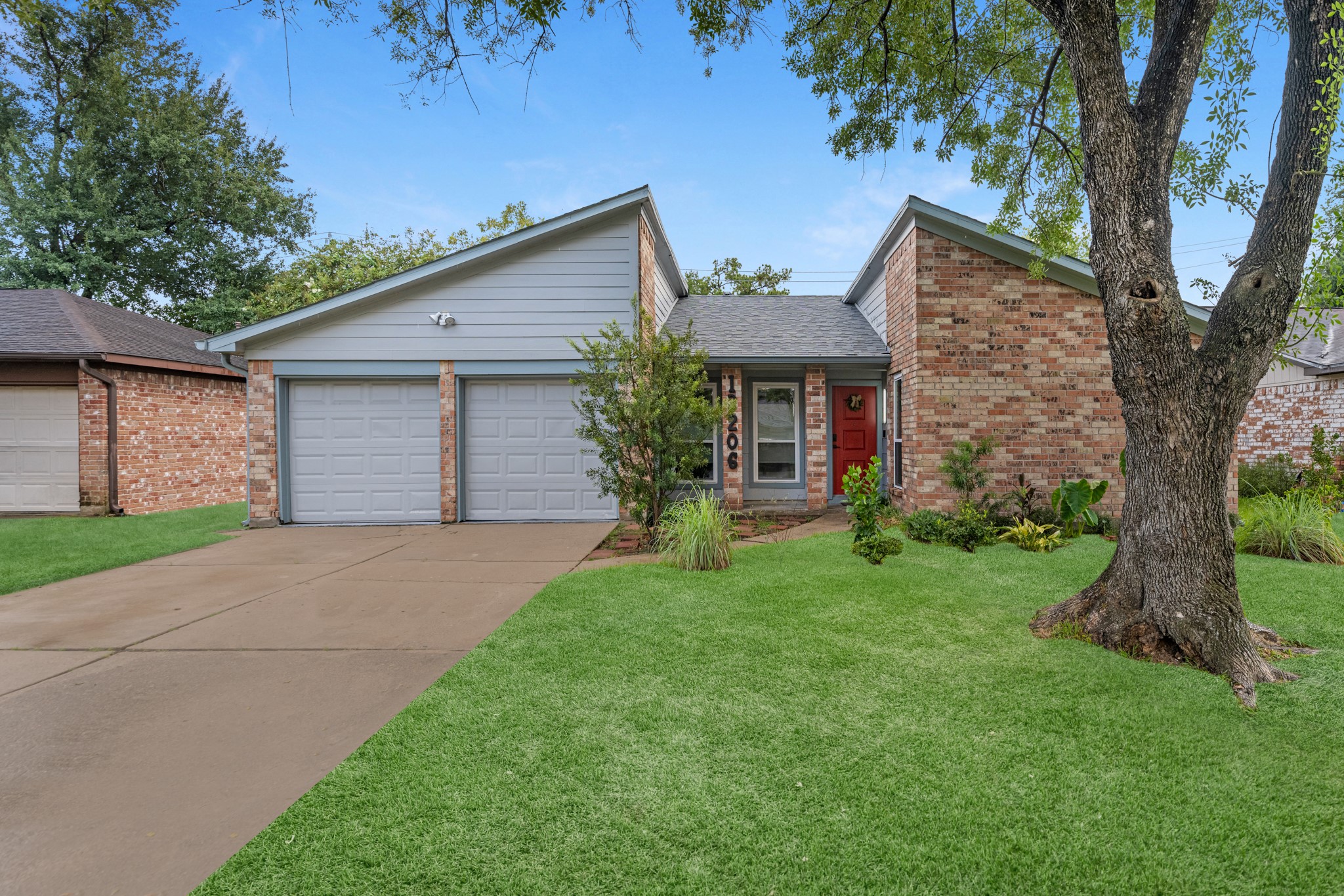 13206 Ferry Hill Lane Property Photo 3