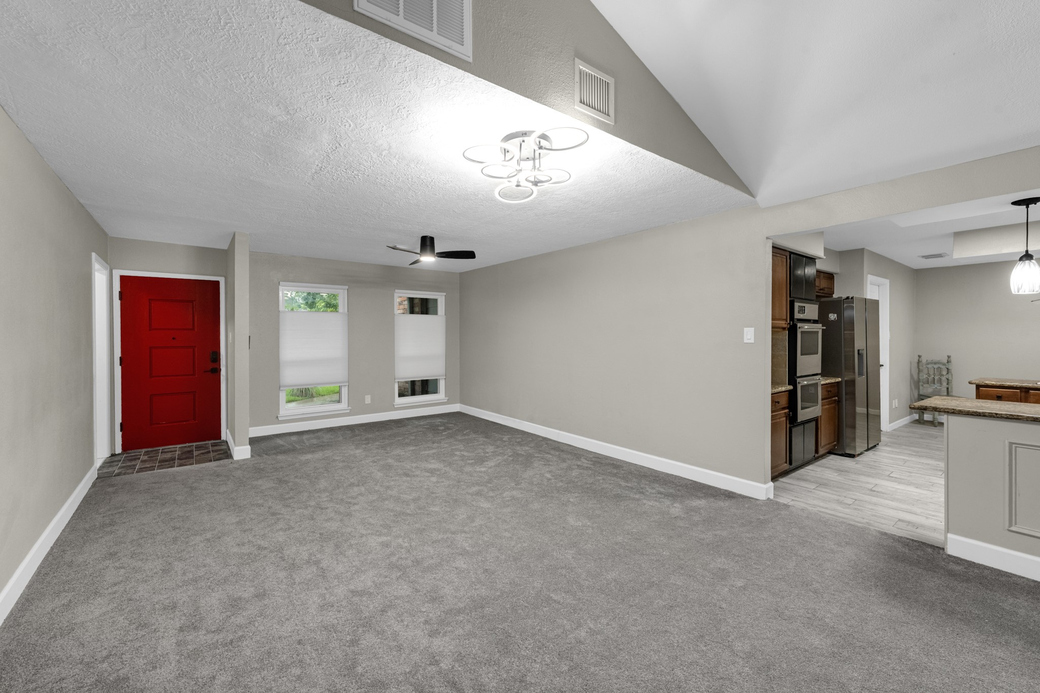 13206 Ferry Hill Lane Property Photo 5