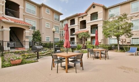 3231 Allen Parkway 1207 Property Photo 5