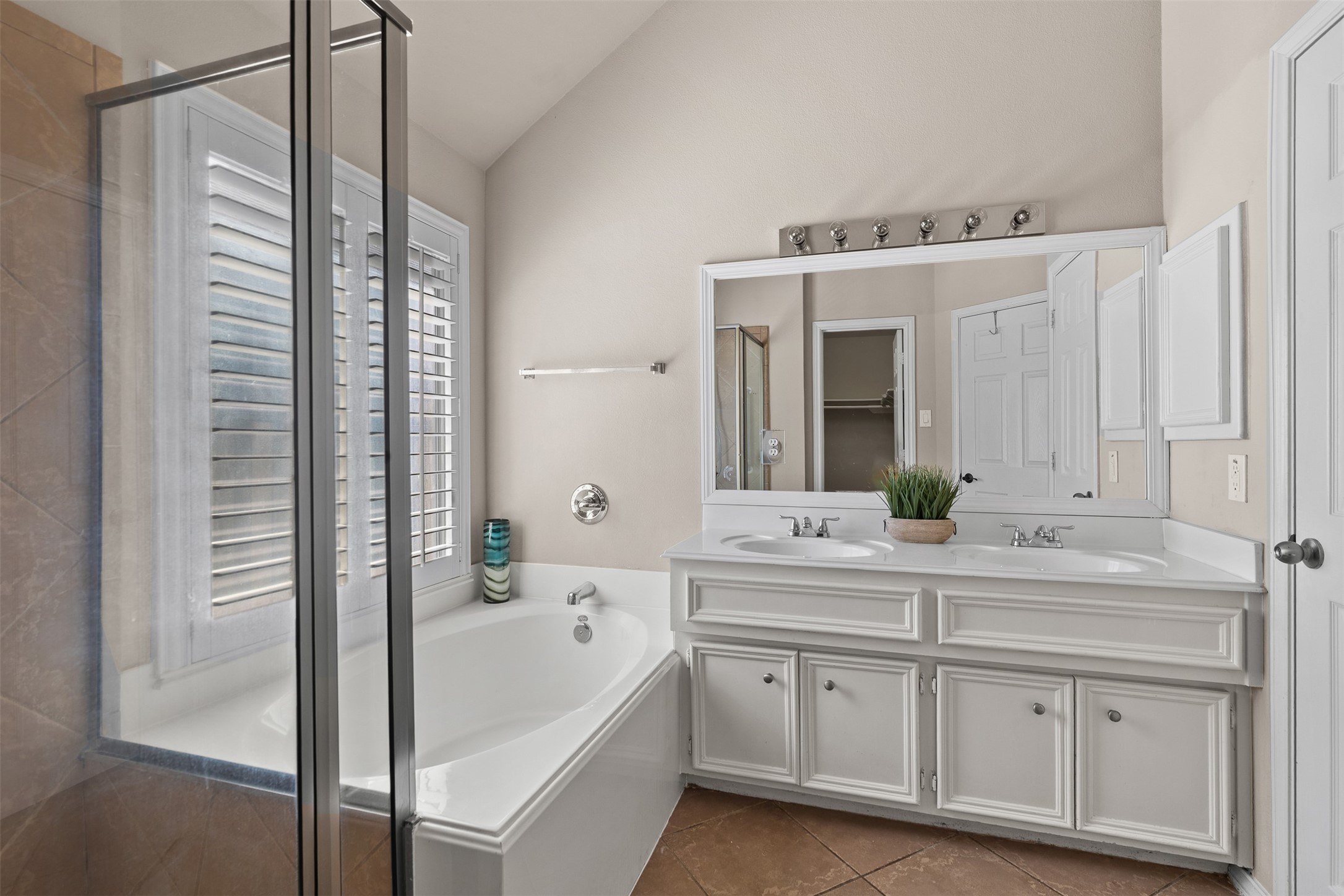 9211 Black Tooth Way Property Photo 4