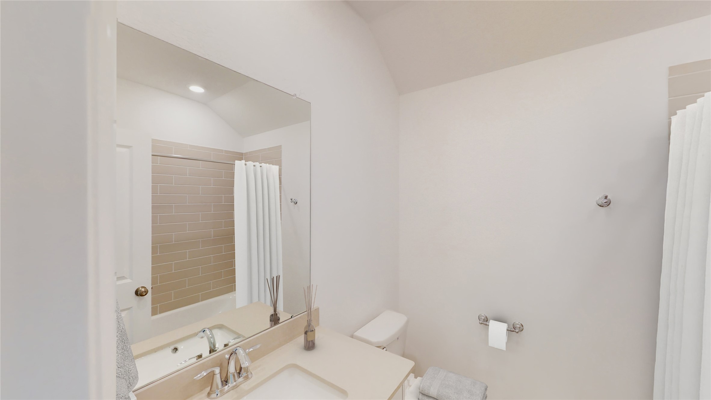 9311 Captain Terrace Drive Property Photo 16
