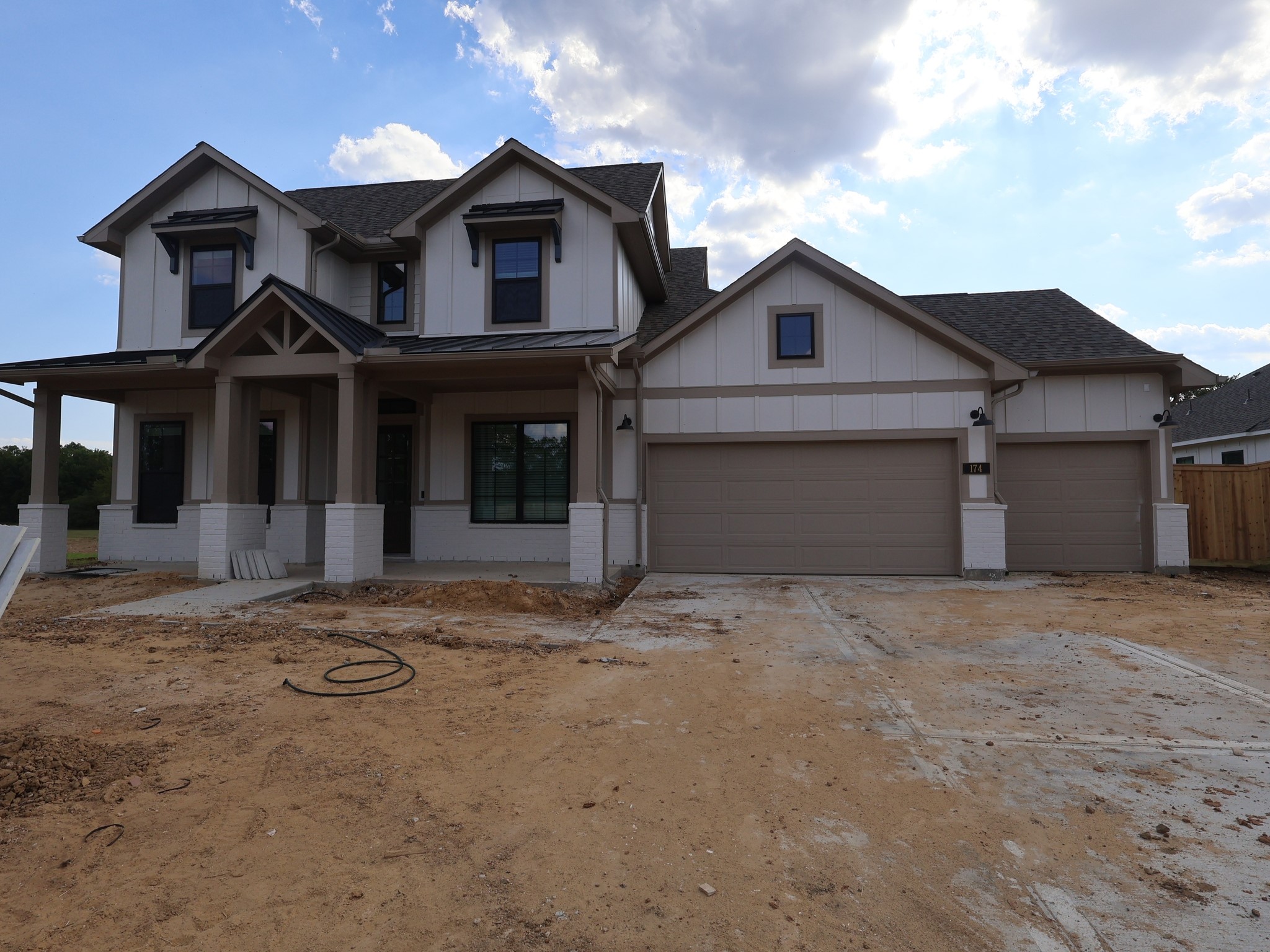 174 Pomelo Drive Property Photo 1