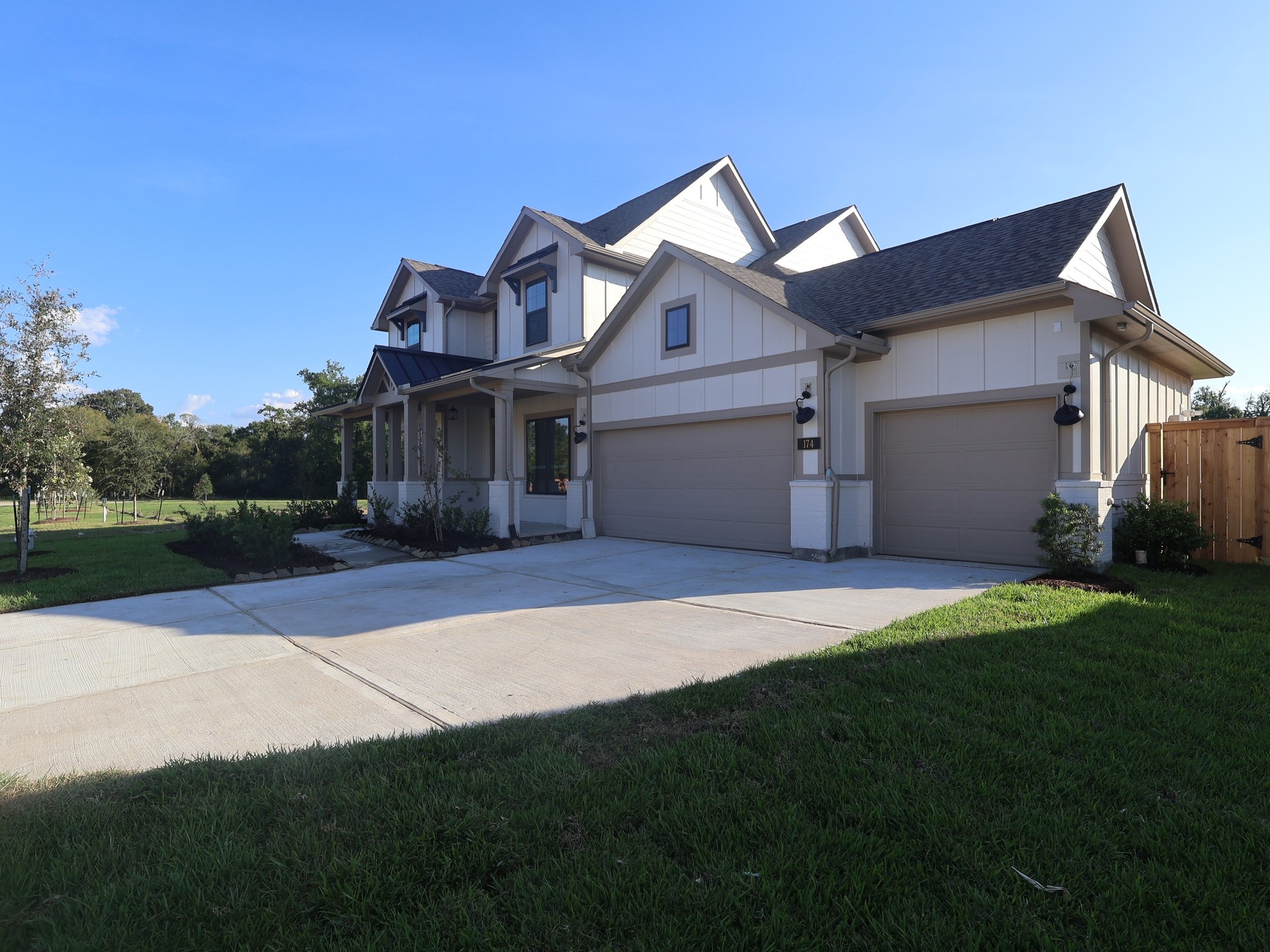 174 Pomelo Drive Property Photo 2