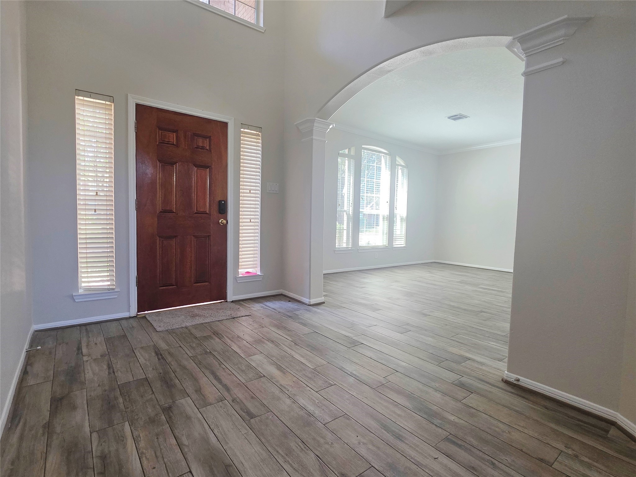 3319 Lily Pond Court Property Photo 4