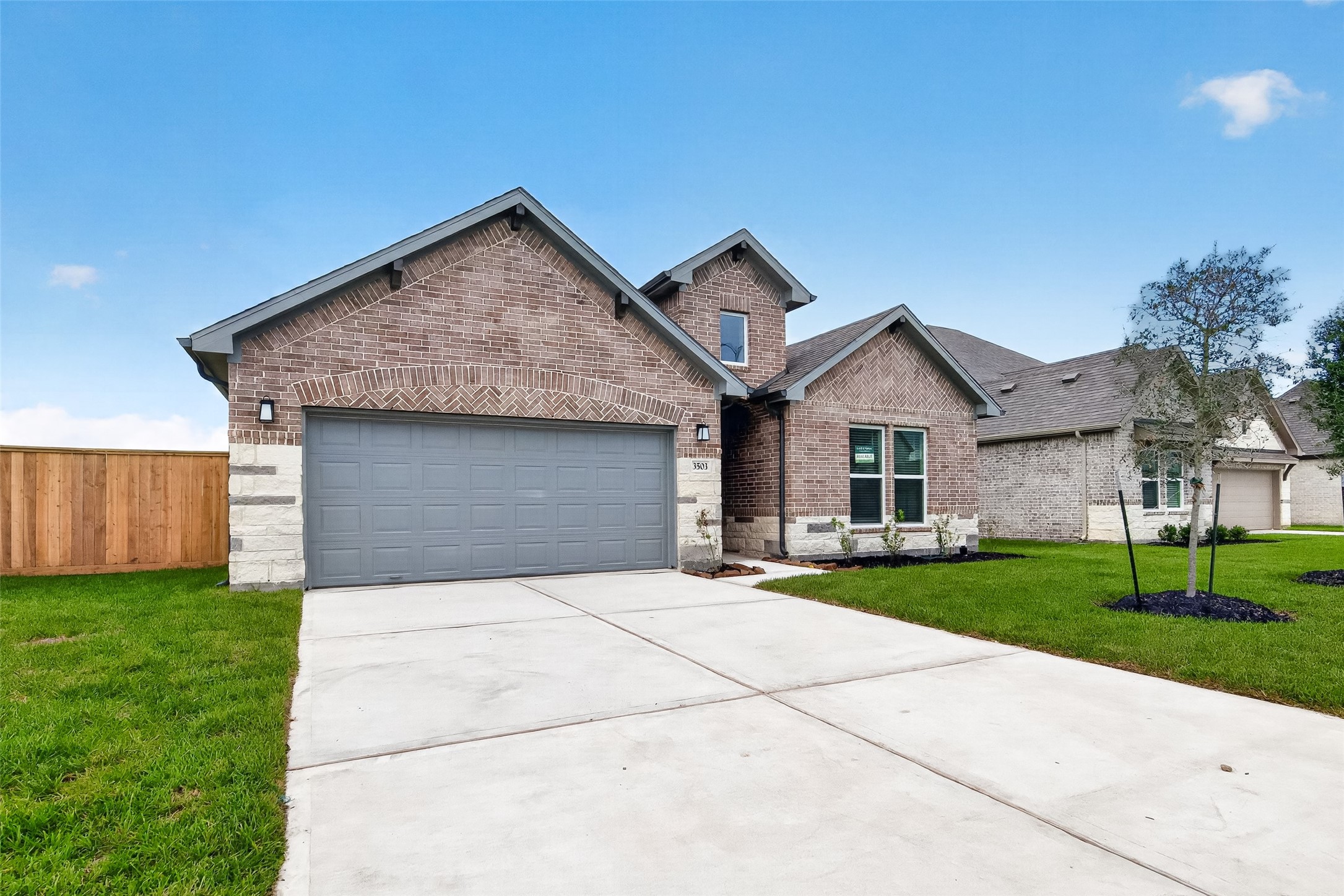 3503 Sago Palm Dr Property Photo 2