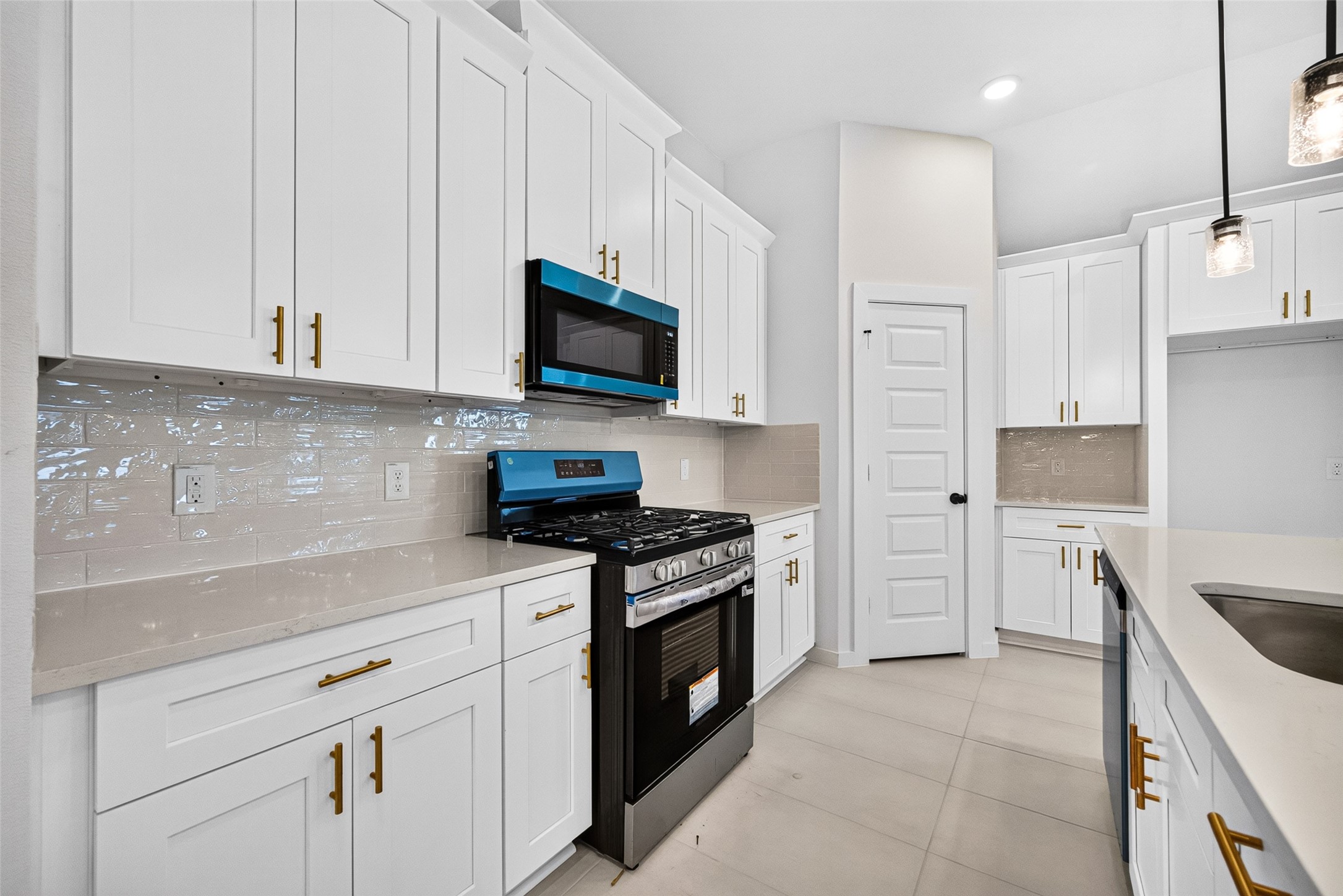 3503 Sago Palm Dr Property Photo 10