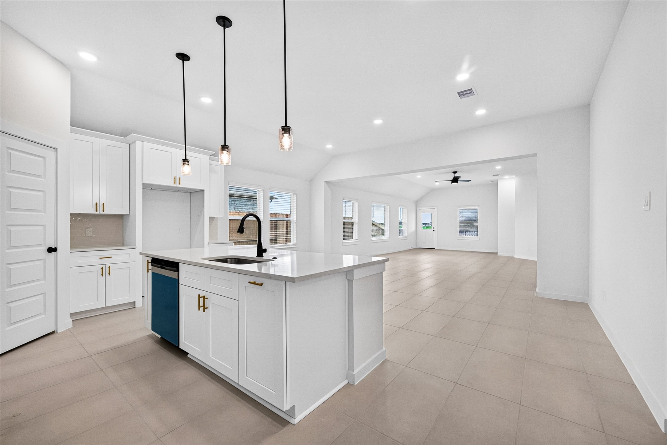 3503 Sago Palm Dr Property Photo 11