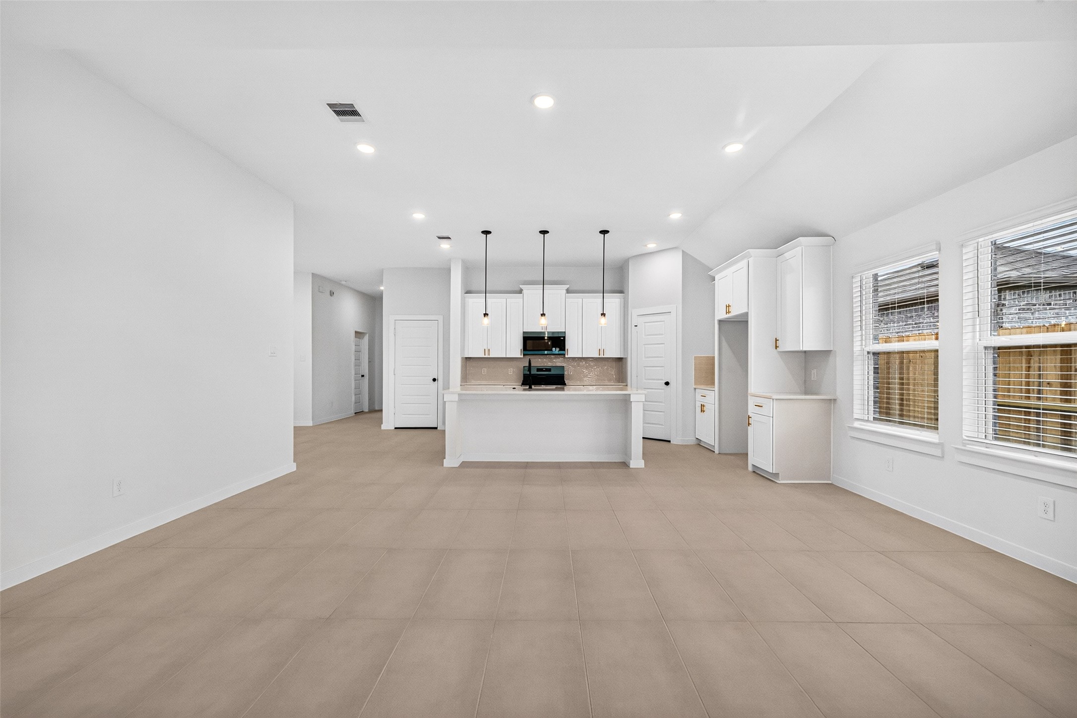 3503 Sago Palm Dr Property Photo 16