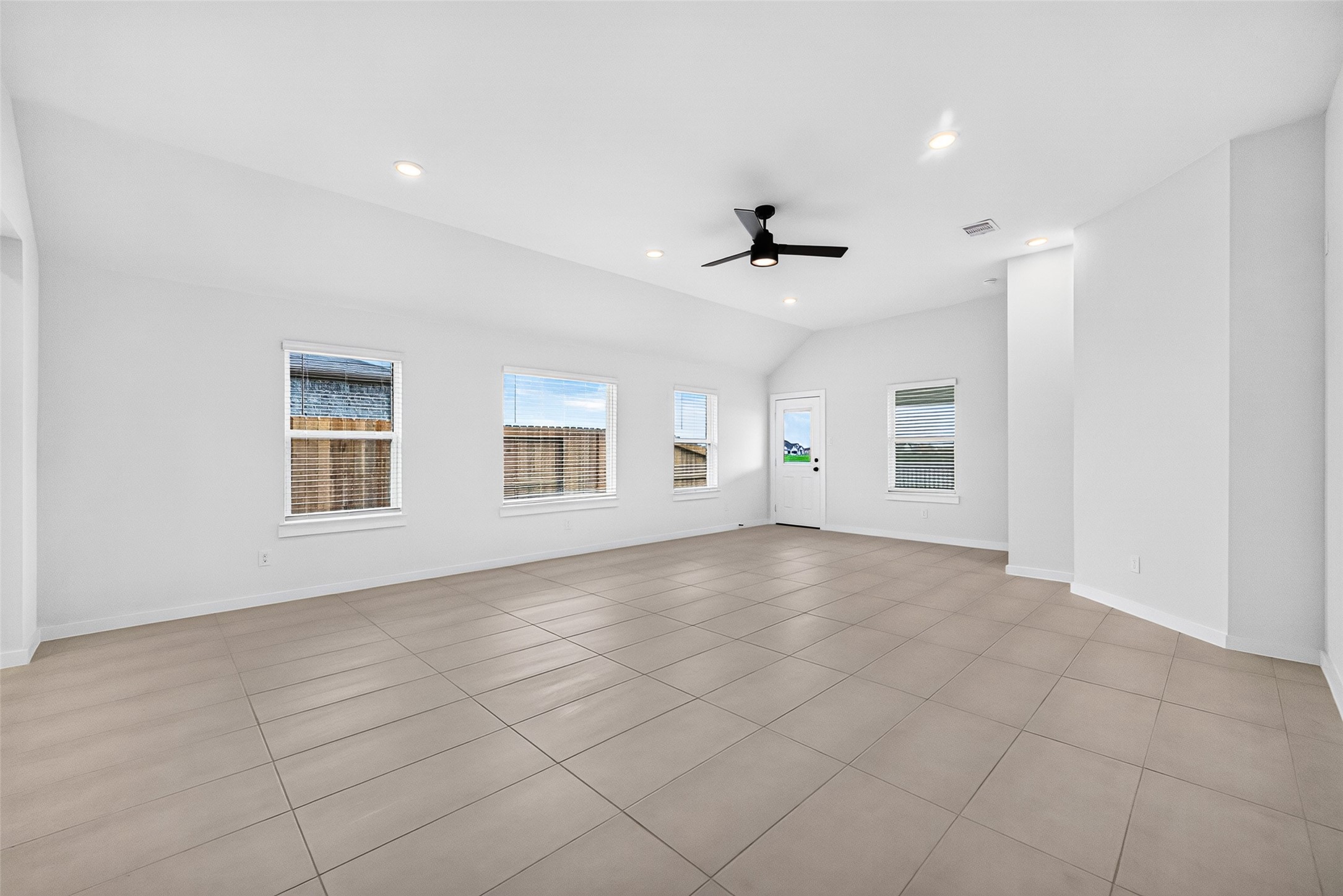 3503 Sago Palm Dr Property Photo 21