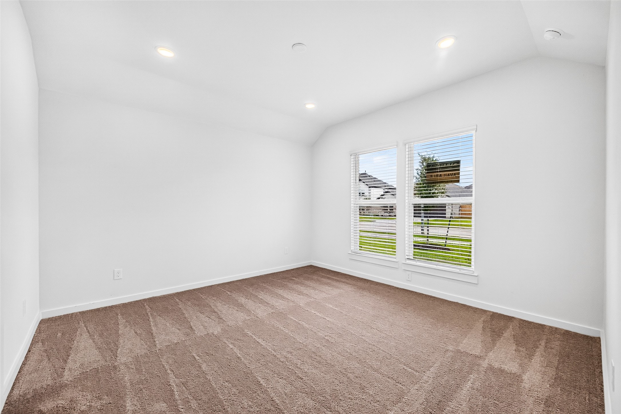 3503 Sago Palm Dr Property Photo 26