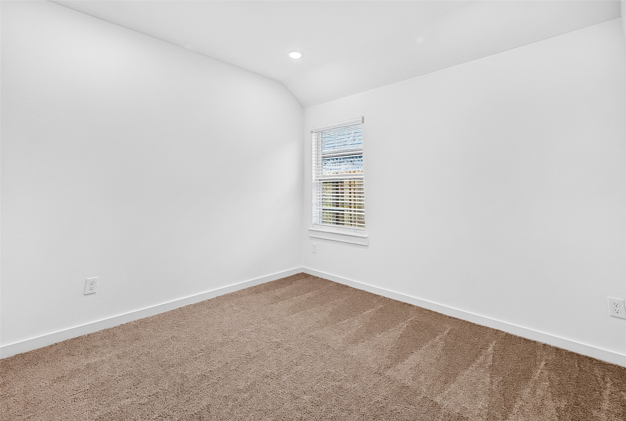 3503 Sago Palm Dr Property Photo 32