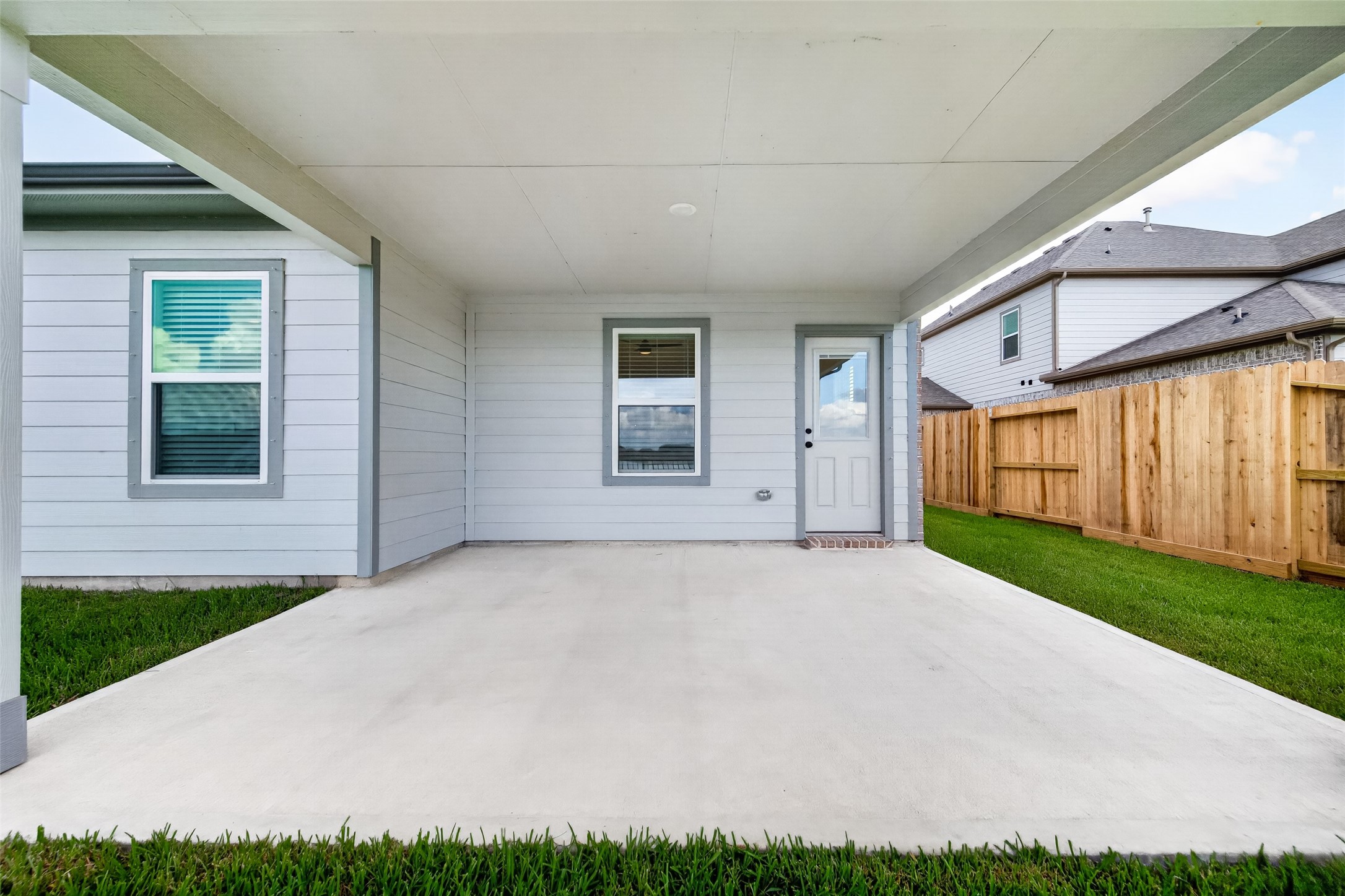 3503 Sago Palm Dr Property Photo 44