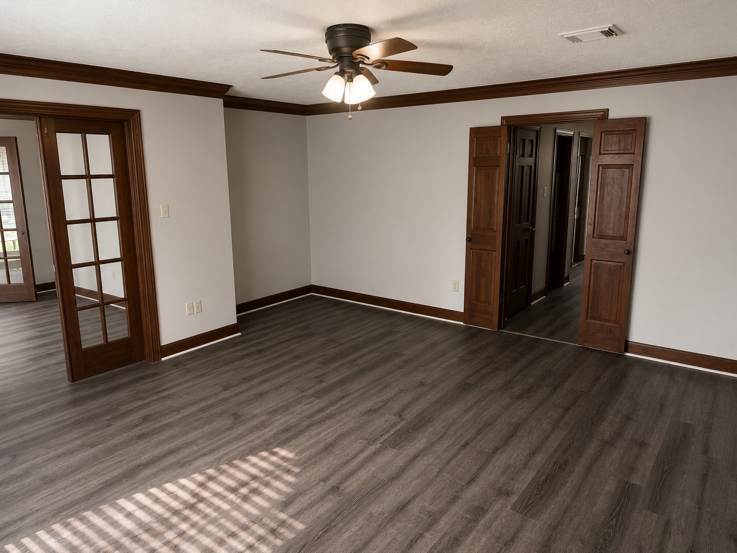 18327 Champion Forest Drive Property Photo 12