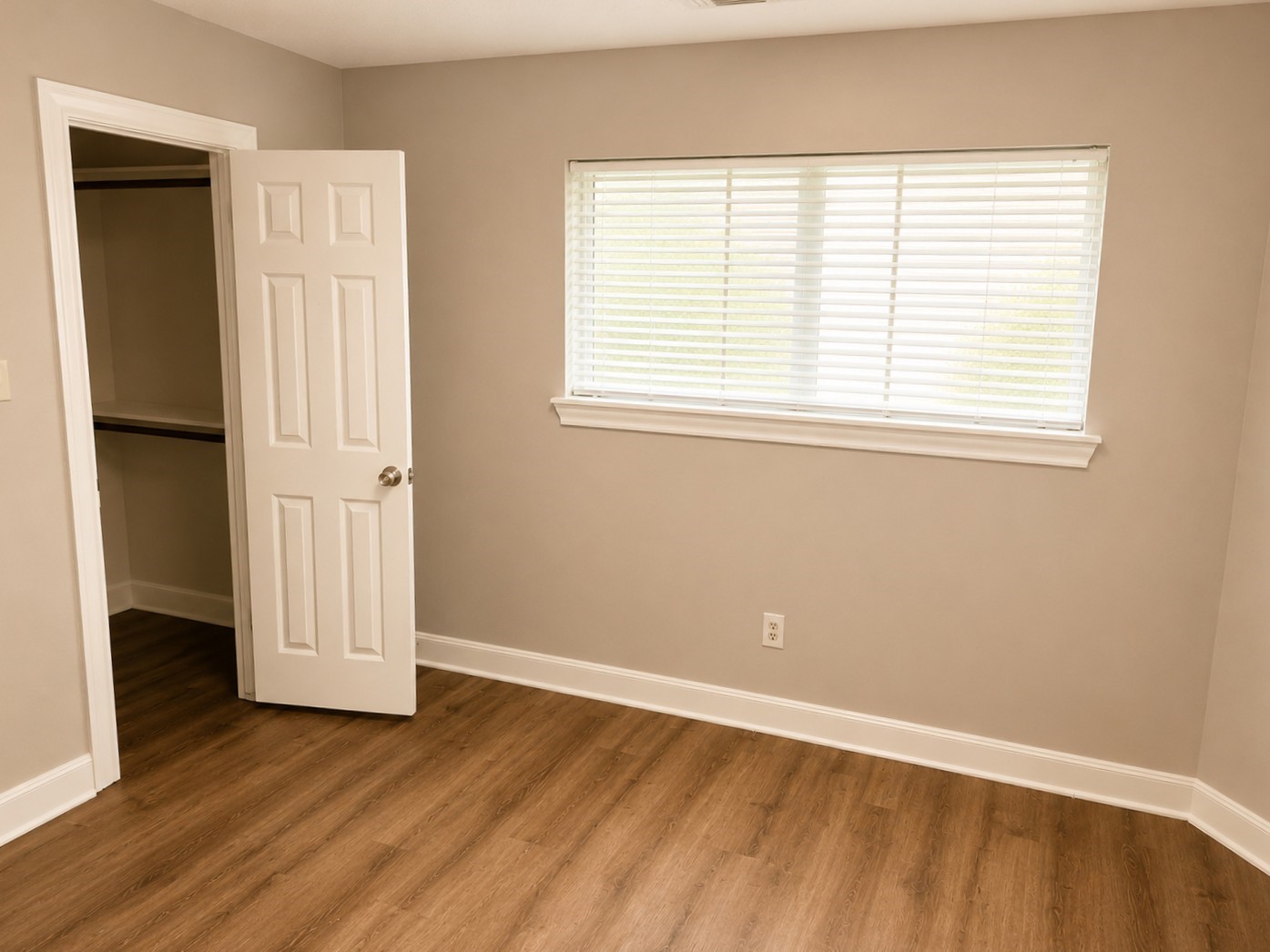 18327 Champion Forest Drive Property Photo 26