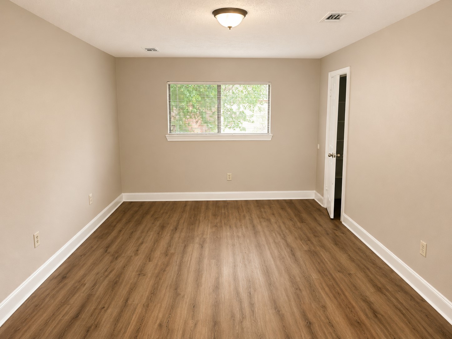 18327 Champion Forest Drive Property Photo 30