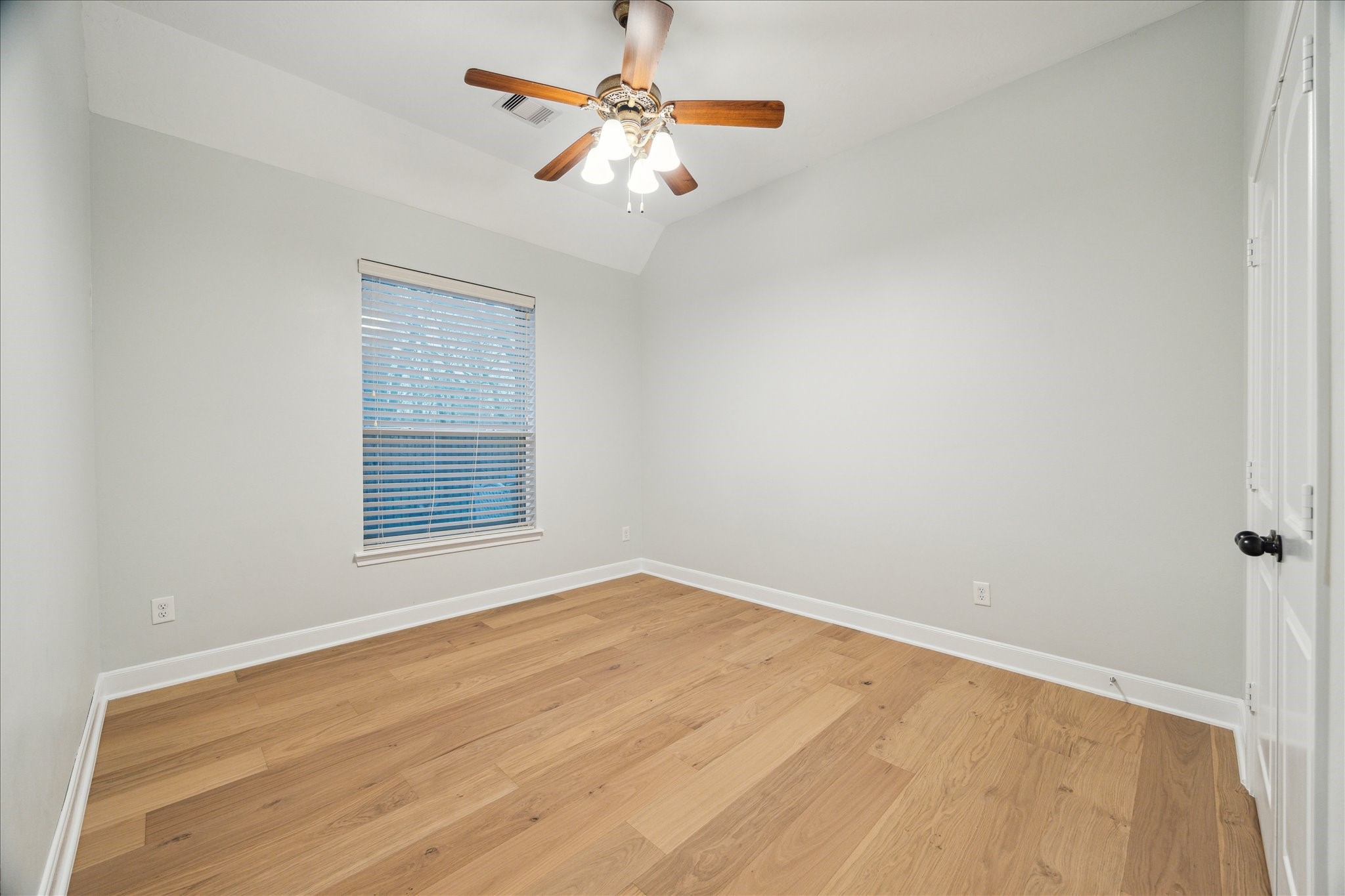 226 Jade Pointe Property Photo 30