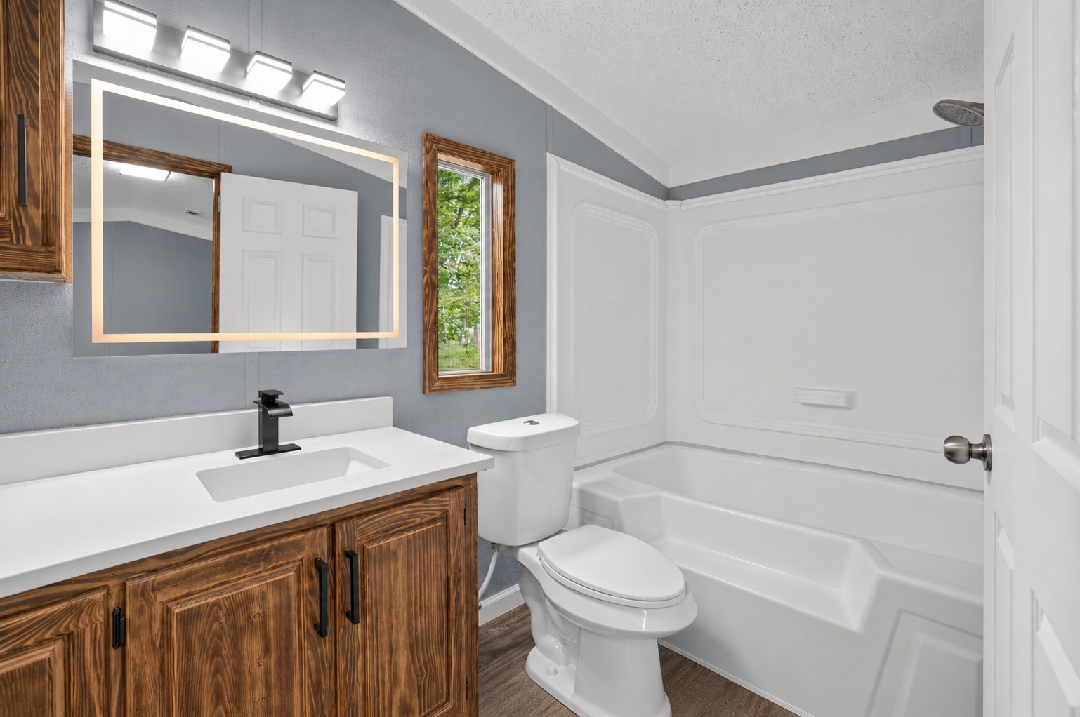 228 County Road 444 Property Photo 12
