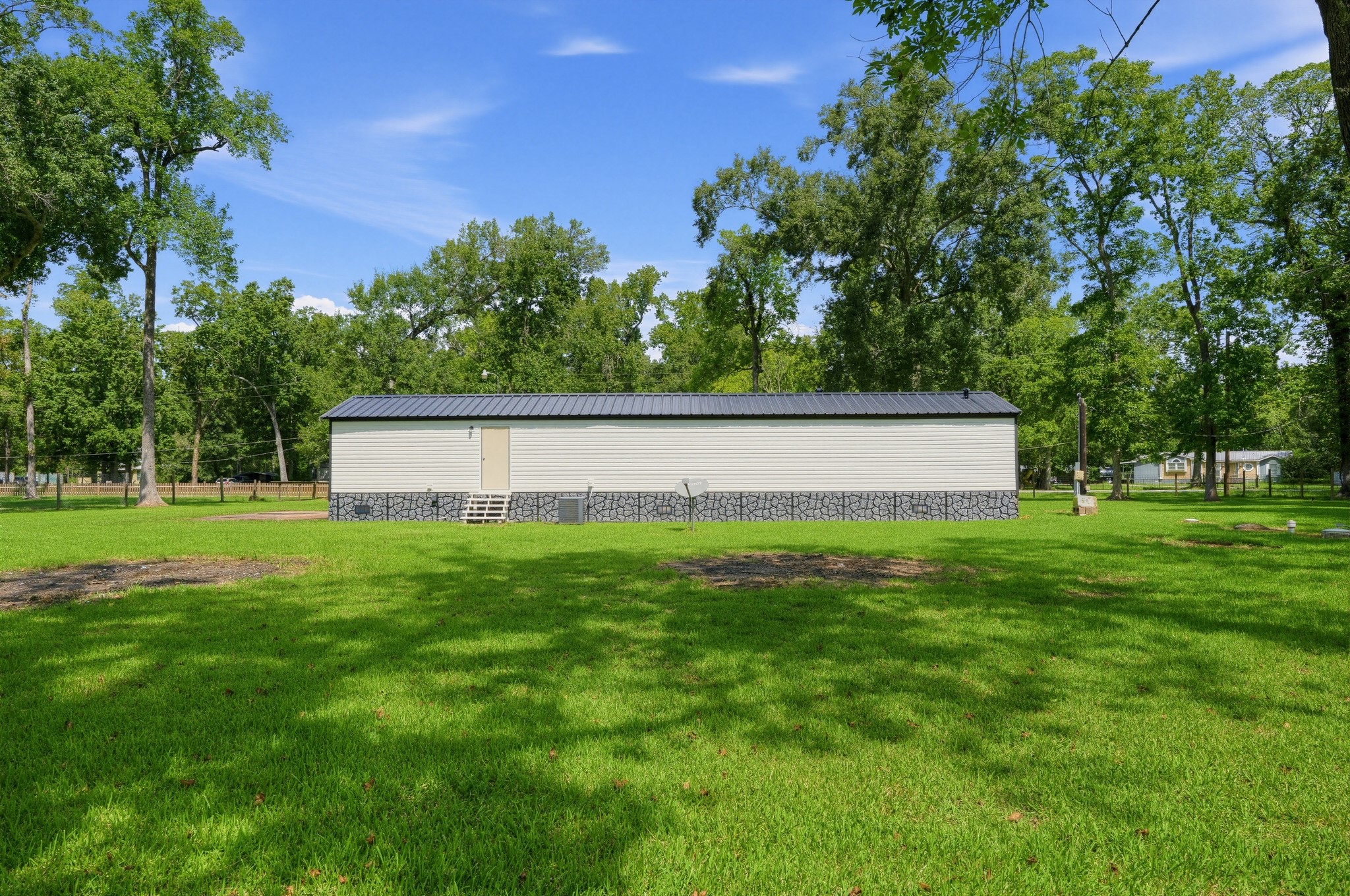 228 County Road 444 Property Photo 26