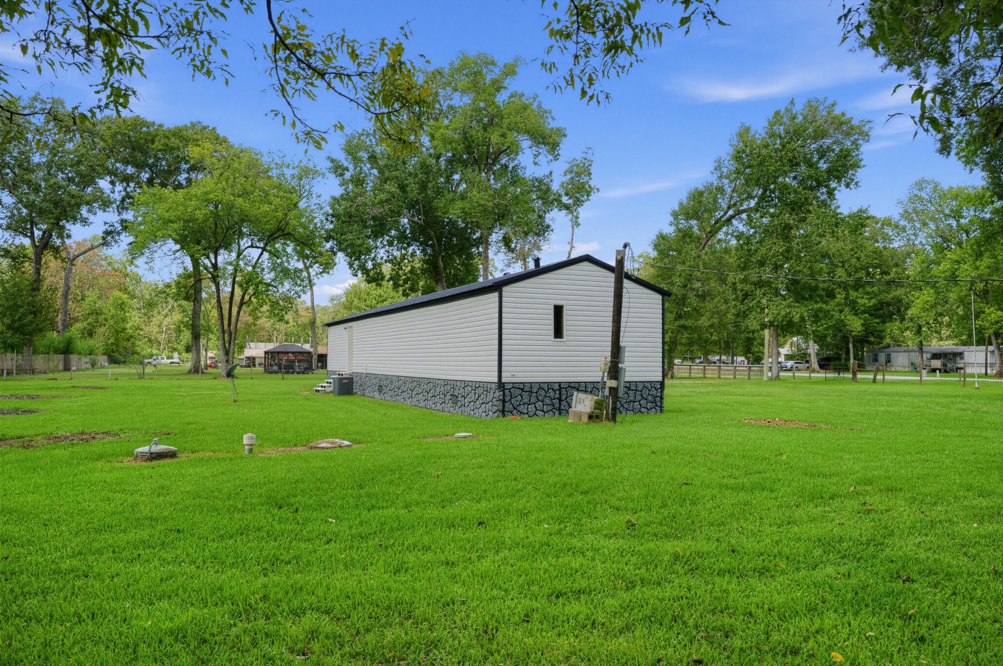 228 County Road 444 Property Photo 29
