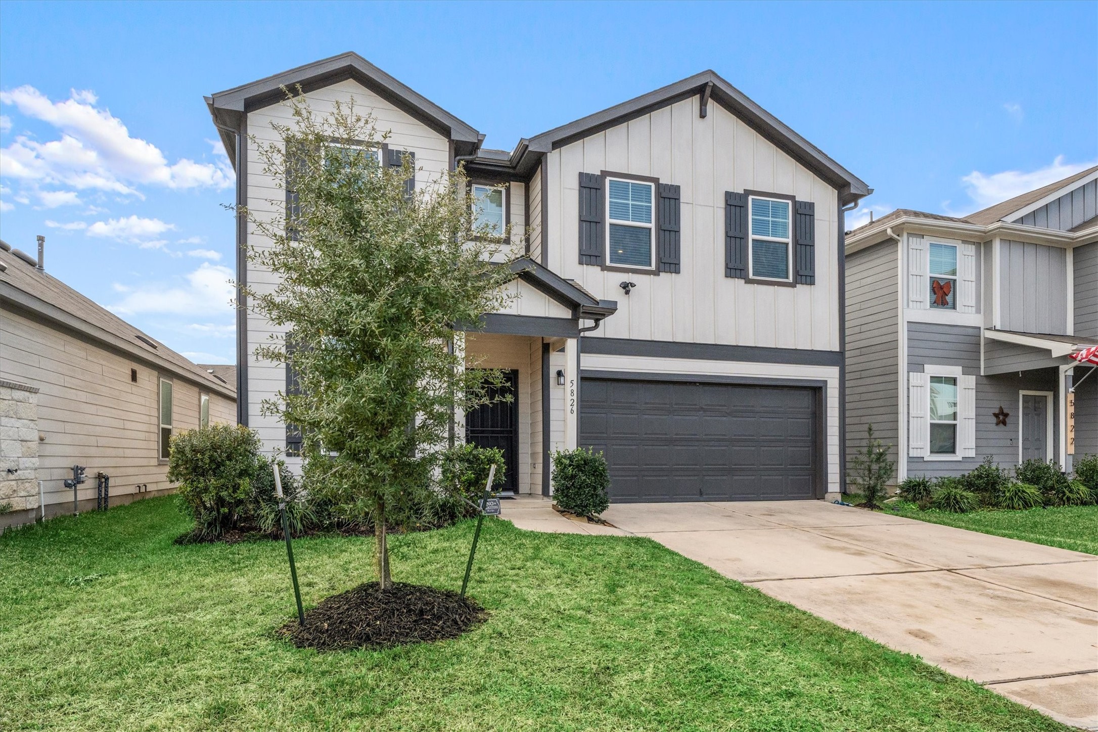 5826 Finely Run Street Property Photo 3