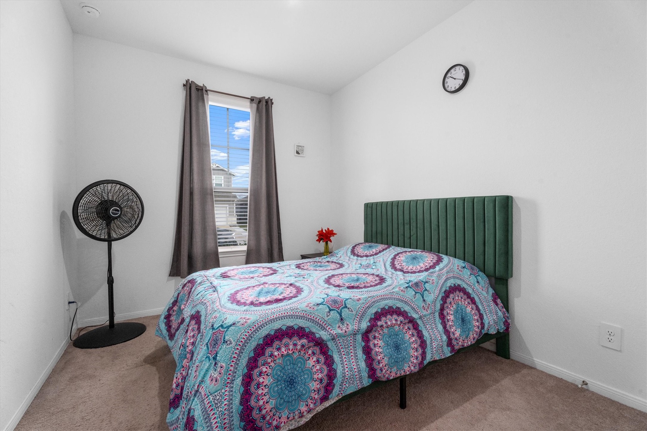 5826 Finely Run Street Property Photo 6