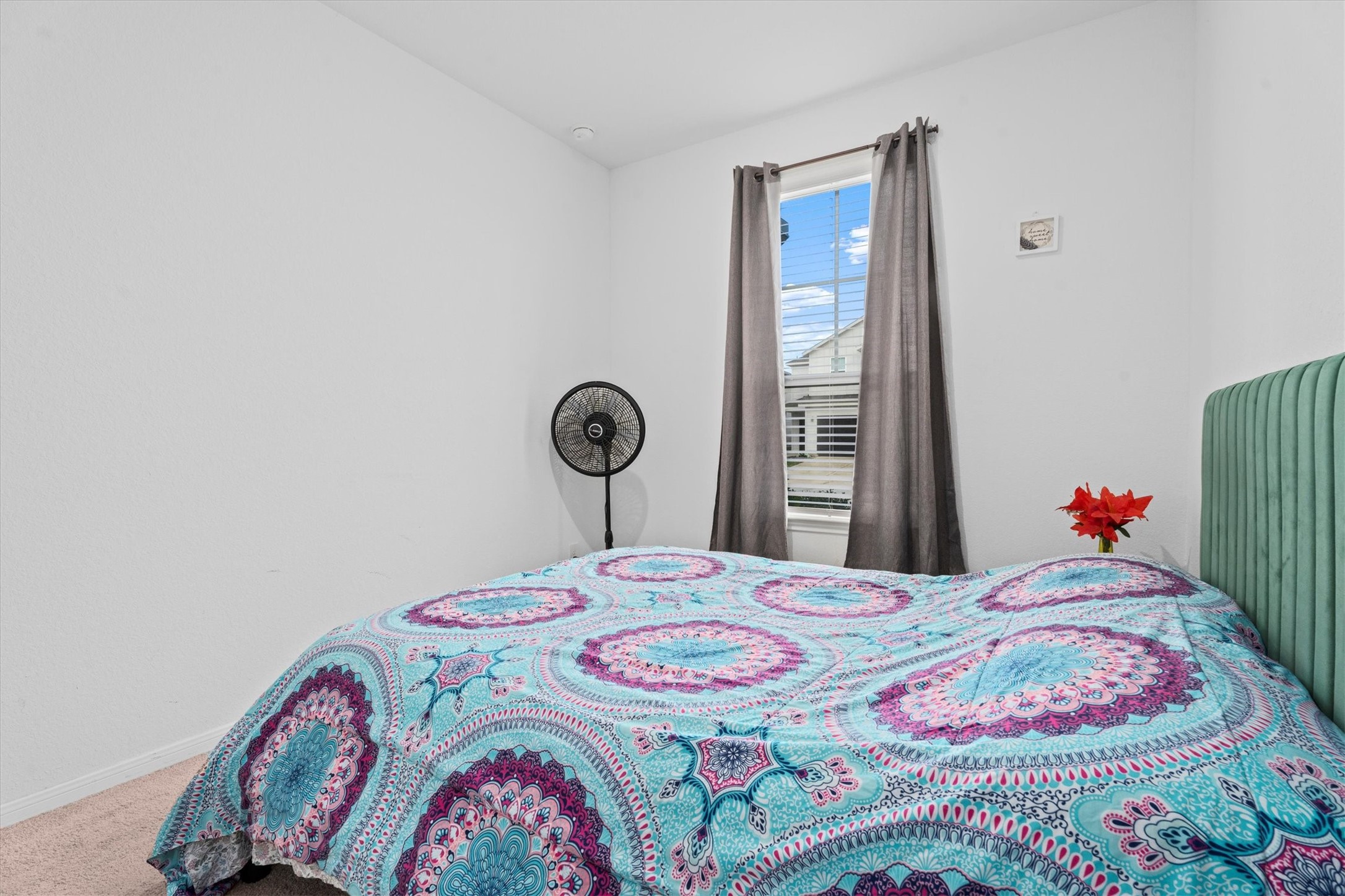 5826 Finely Run Street Property Photo 7