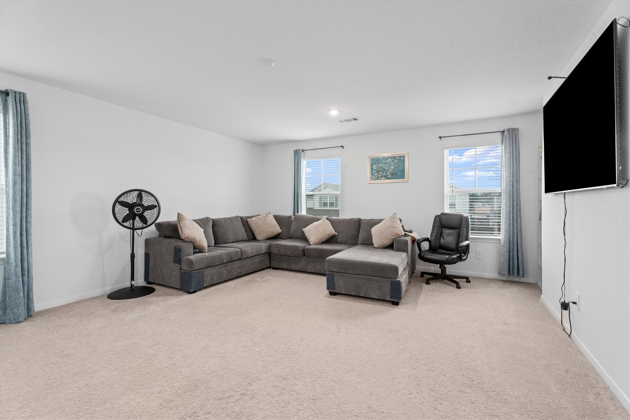 5826 Finely Run Street Property Photo 21