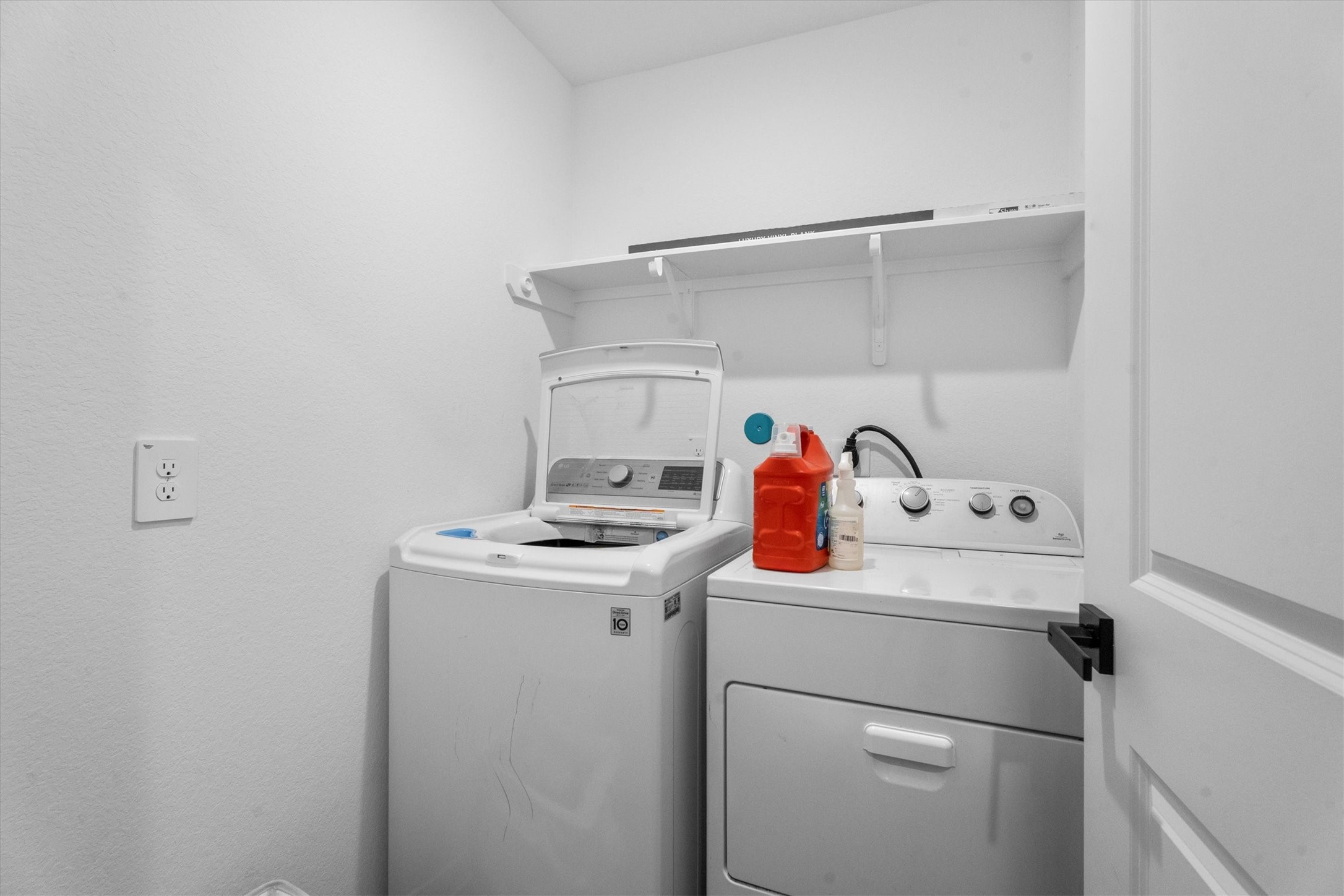 5826 Finely Run Street Property Photo 22