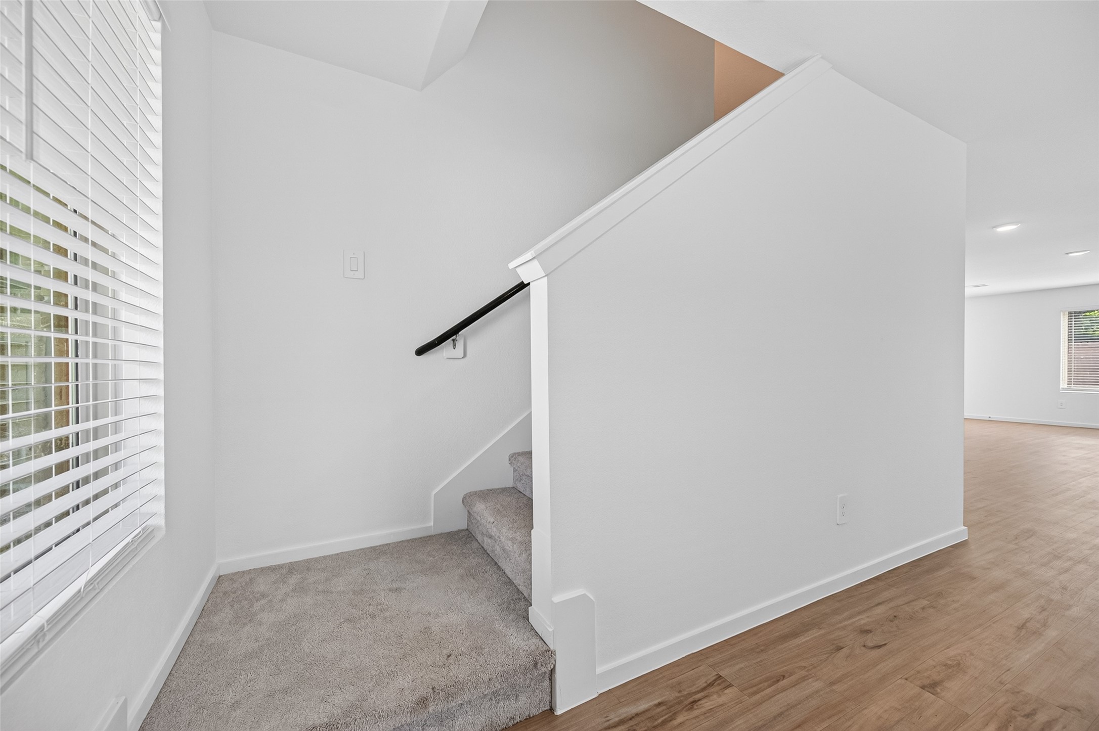 17938 Becker Landing Drive Property Photo 4