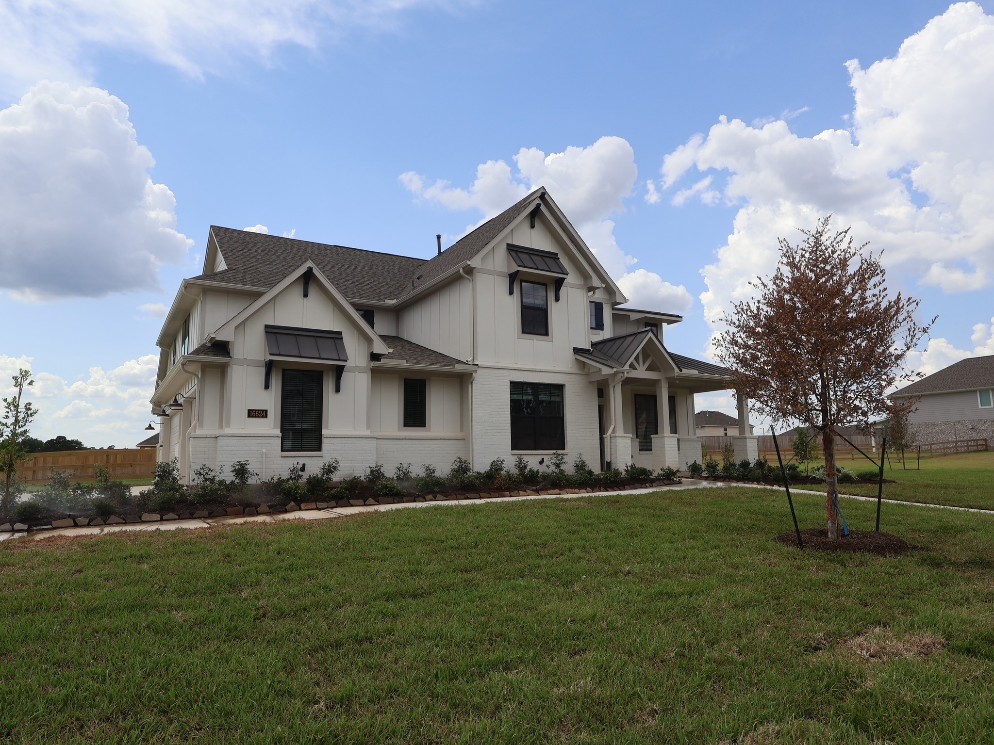 16624 Gaines Glen Lane Property Photo 9