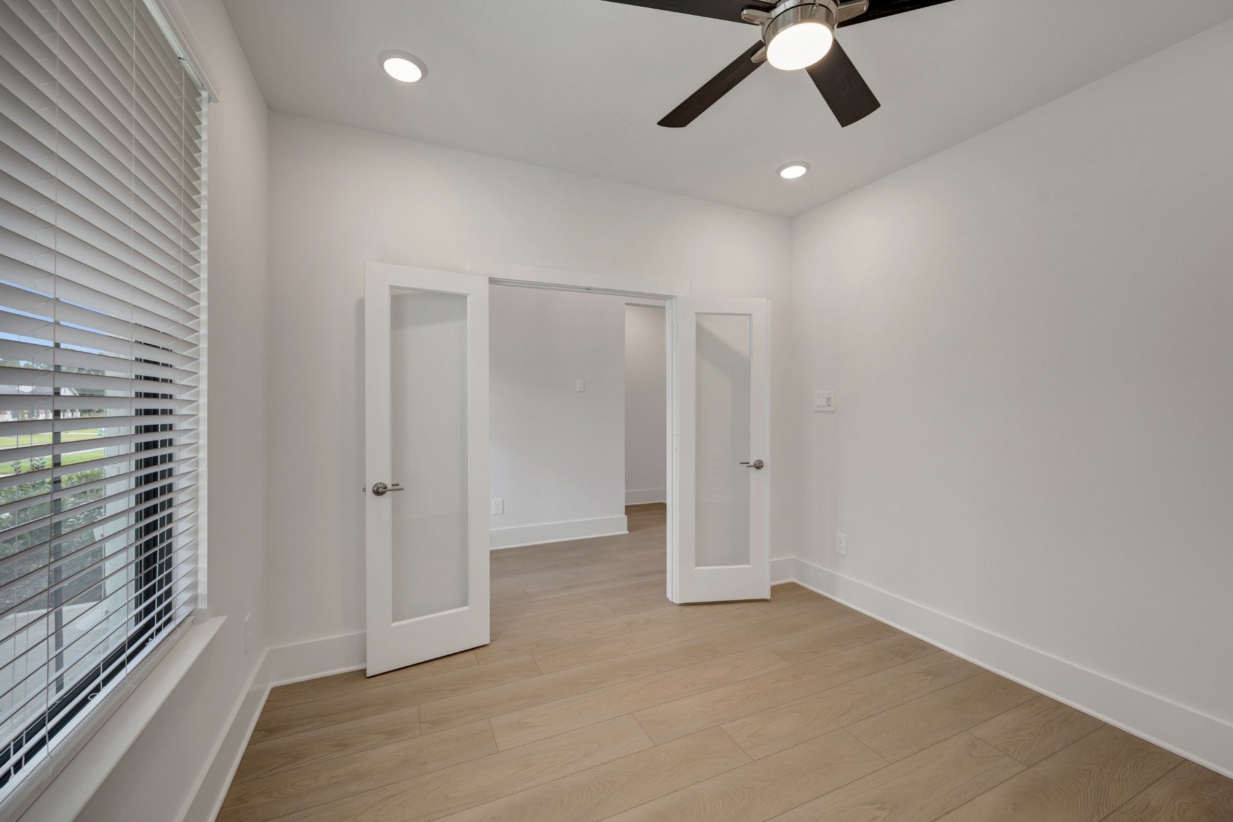 16624 Gaines Glen Lane Property Photo 14