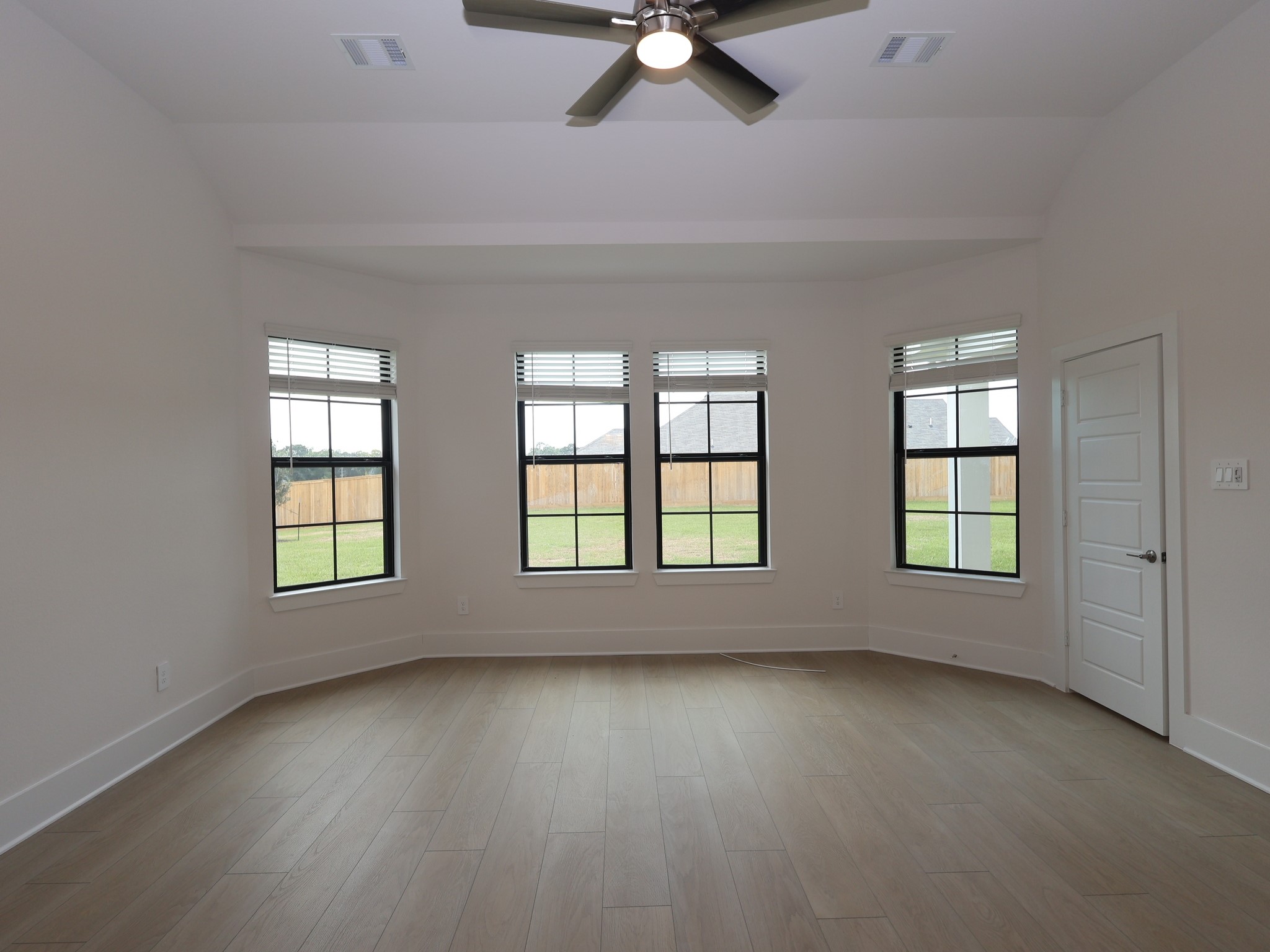 16624 Gaines Glen Lane Property Photo 15