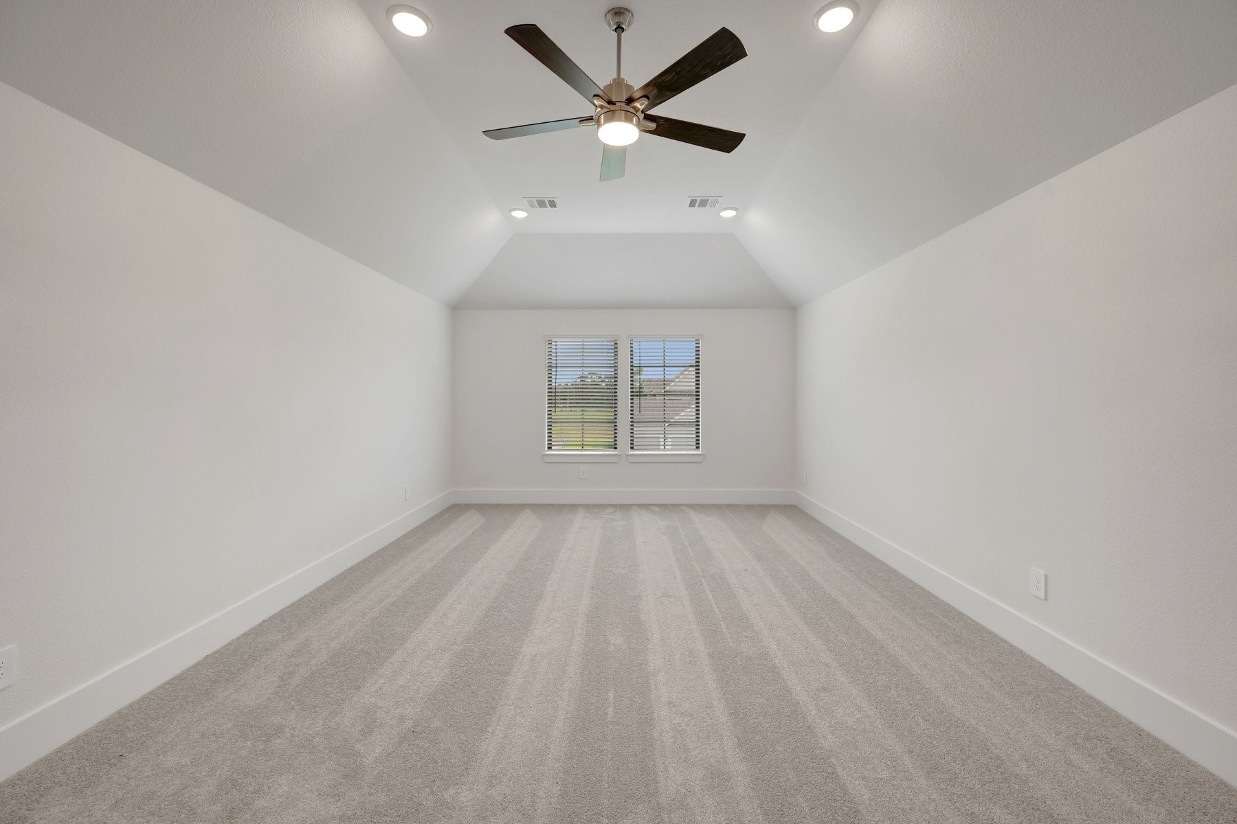 16624 Gaines Glen Lane Property Photo 23