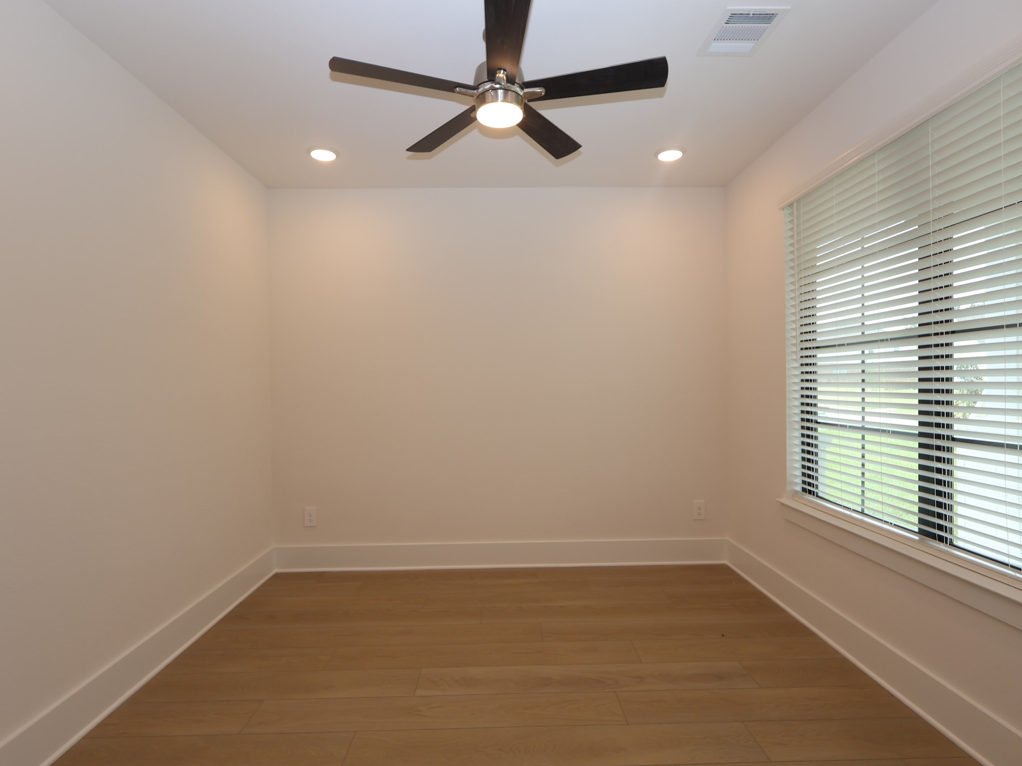 16624 Gaines Glen Lane Property Photo 25