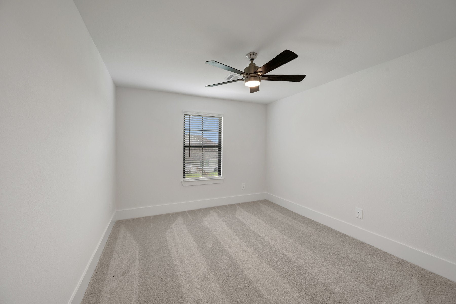 16624 Gaines Glen Lane Property Photo 25