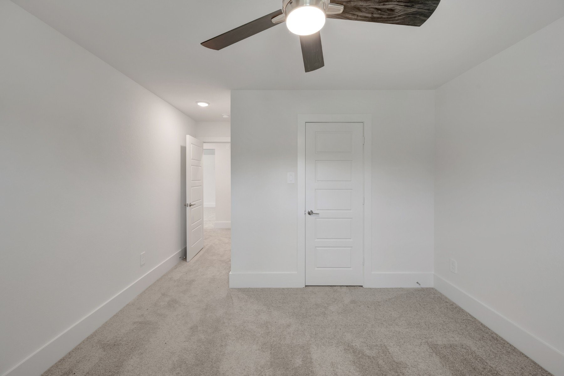 16624 Gaines Glen Lane Property Photo 29