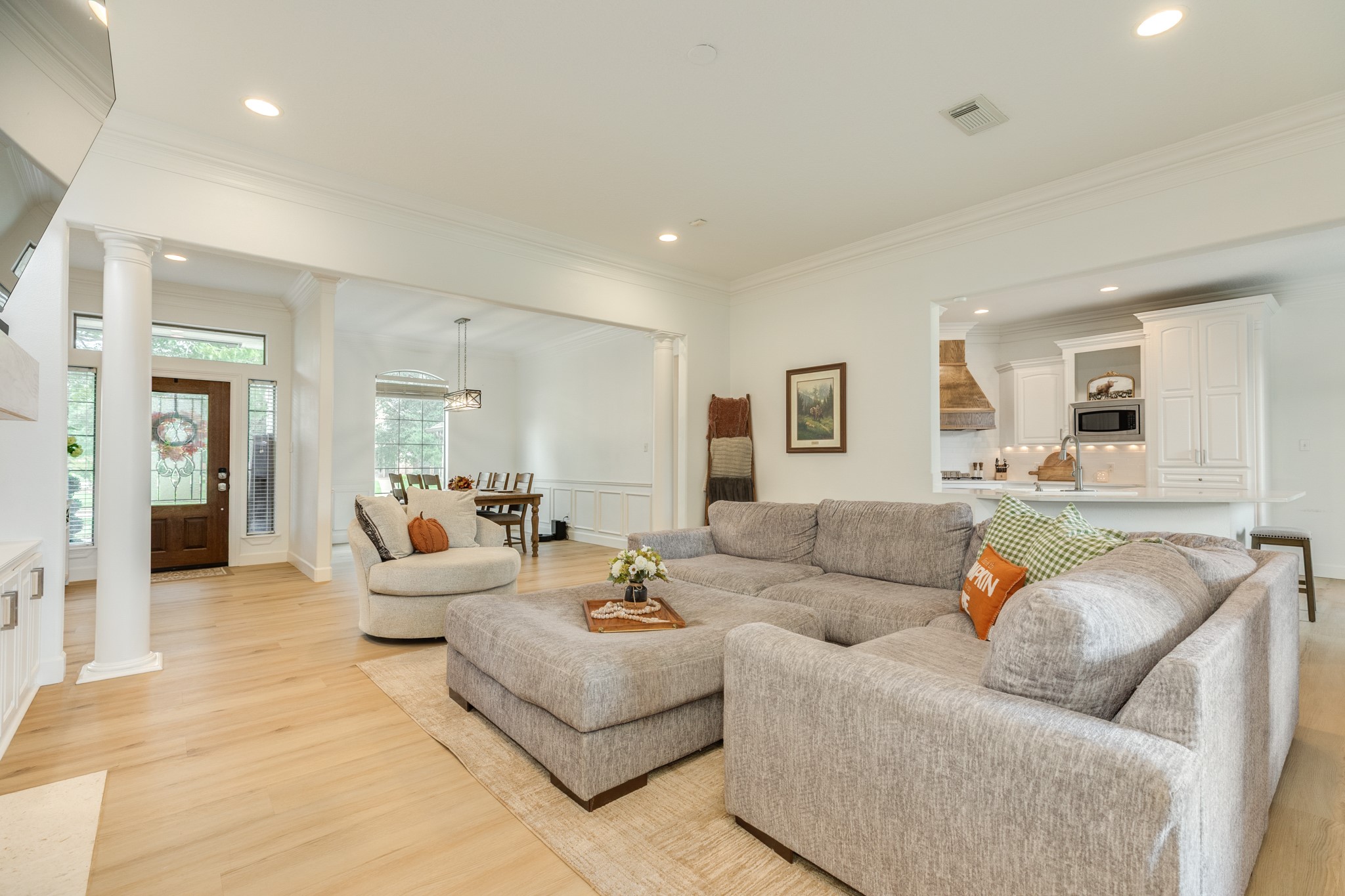 52 English Oak Court Property Photo 12