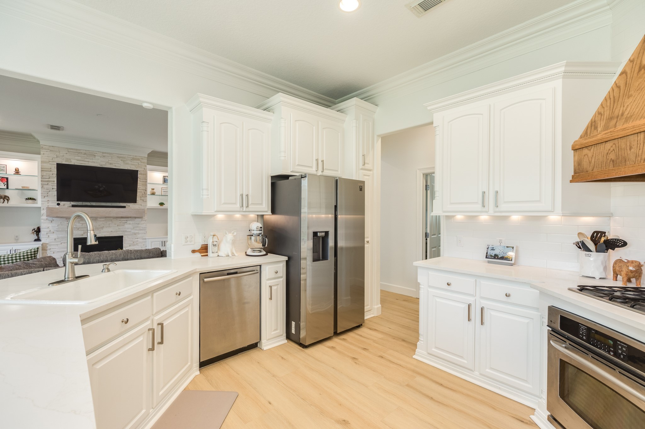 52 English Oak Court Property Photo 17