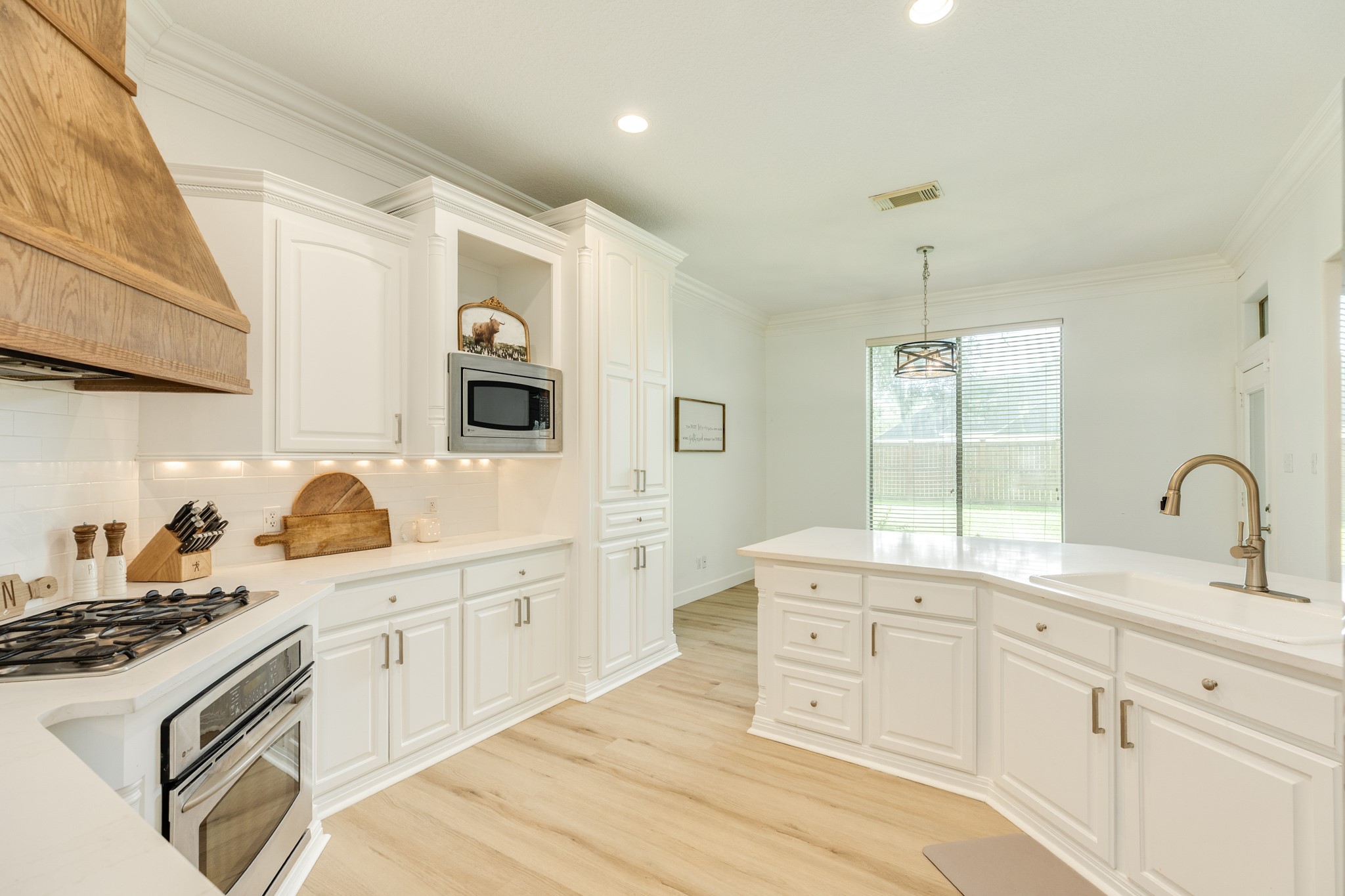 52 English Oak Court Property Photo 19